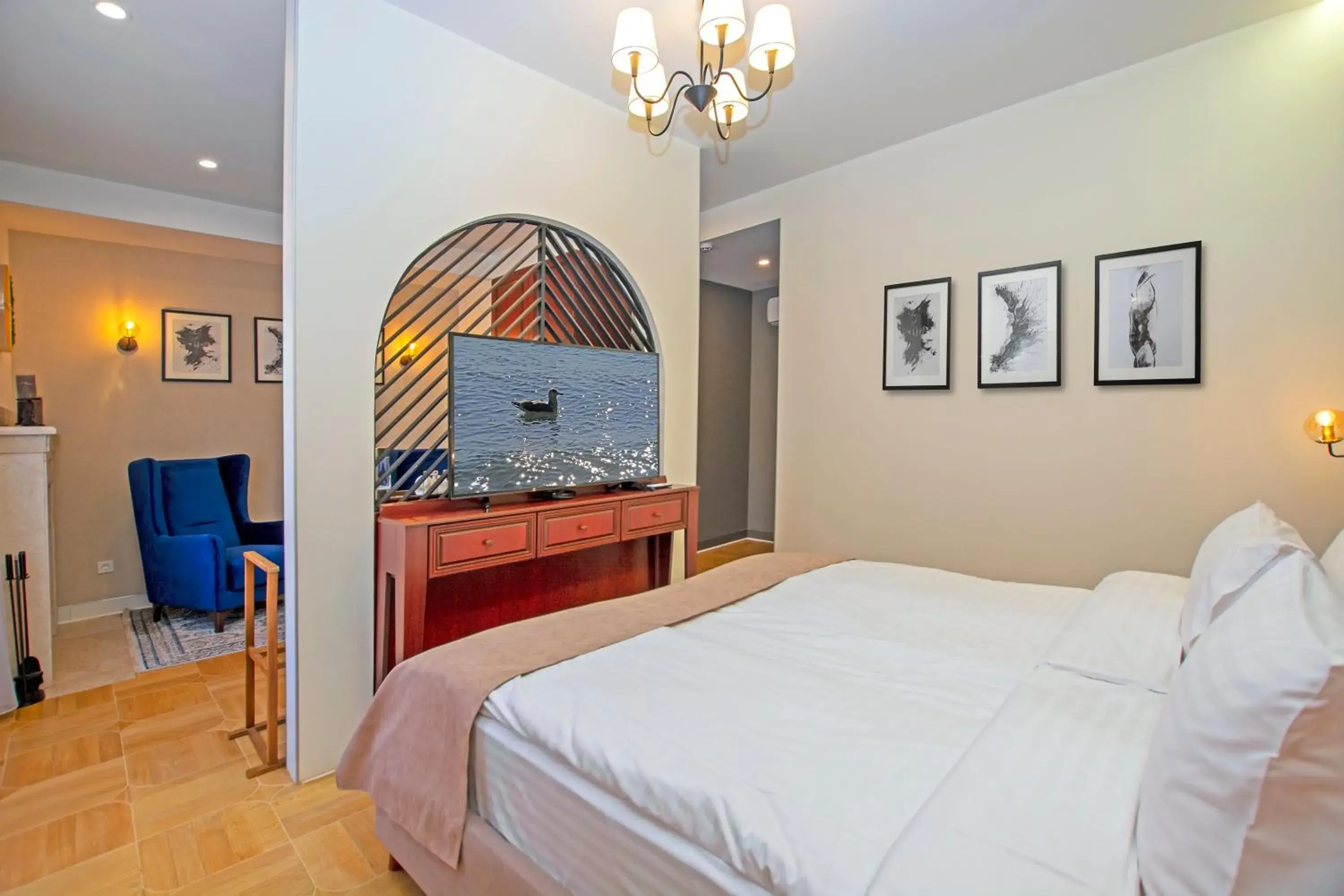 Junior Suite - single occupancy in Cartez by Horizon Hotels, Yerevan Junior Suite - single occupancy in Cartez by Horizon Hotels, Yerevan