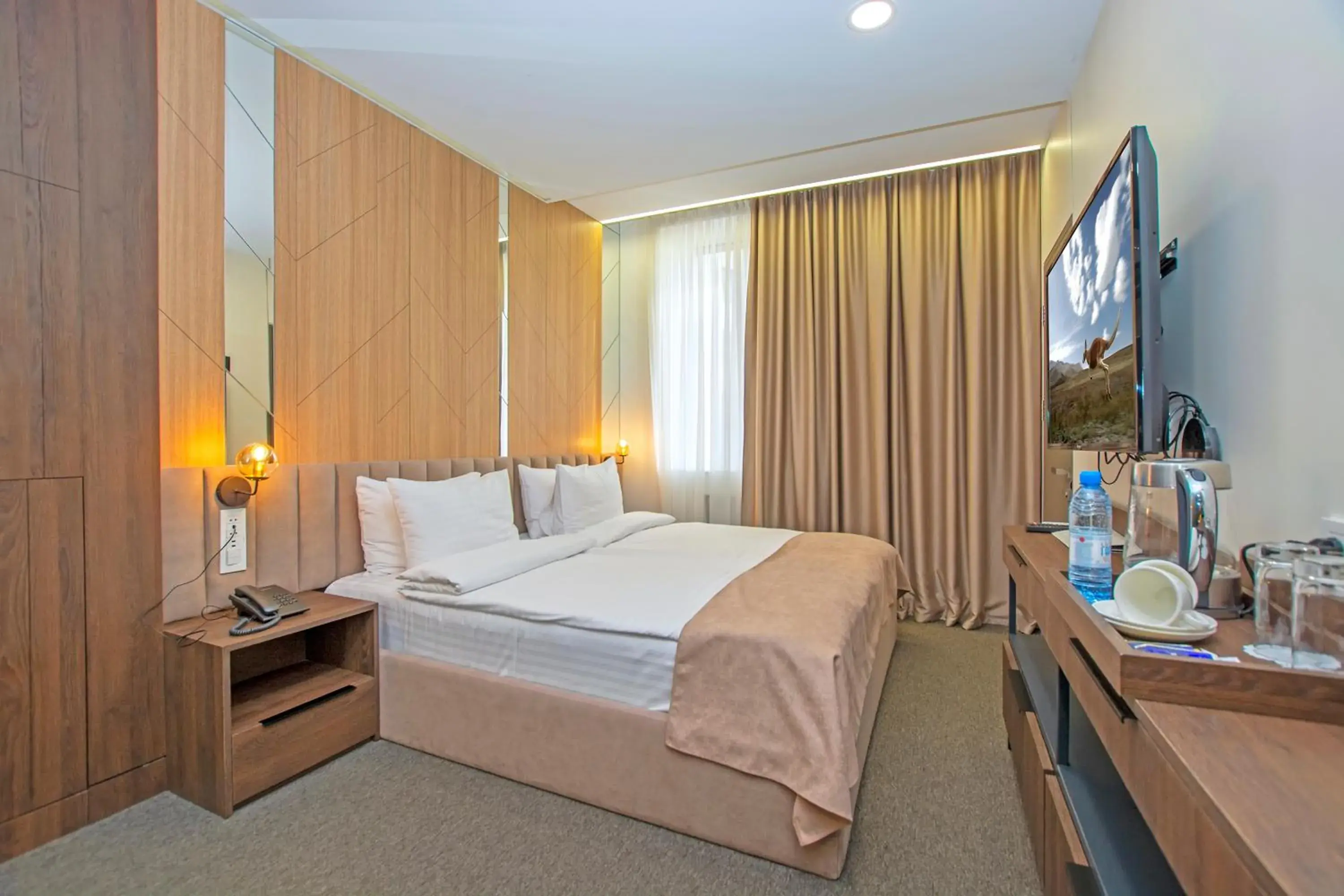 Deluxe Double Room - single occupancy in Cartez by Horizon Hotels, Yerevan Deluxe Double Room - single occupancy in Cartez by Horizon Hotels, Yerevan