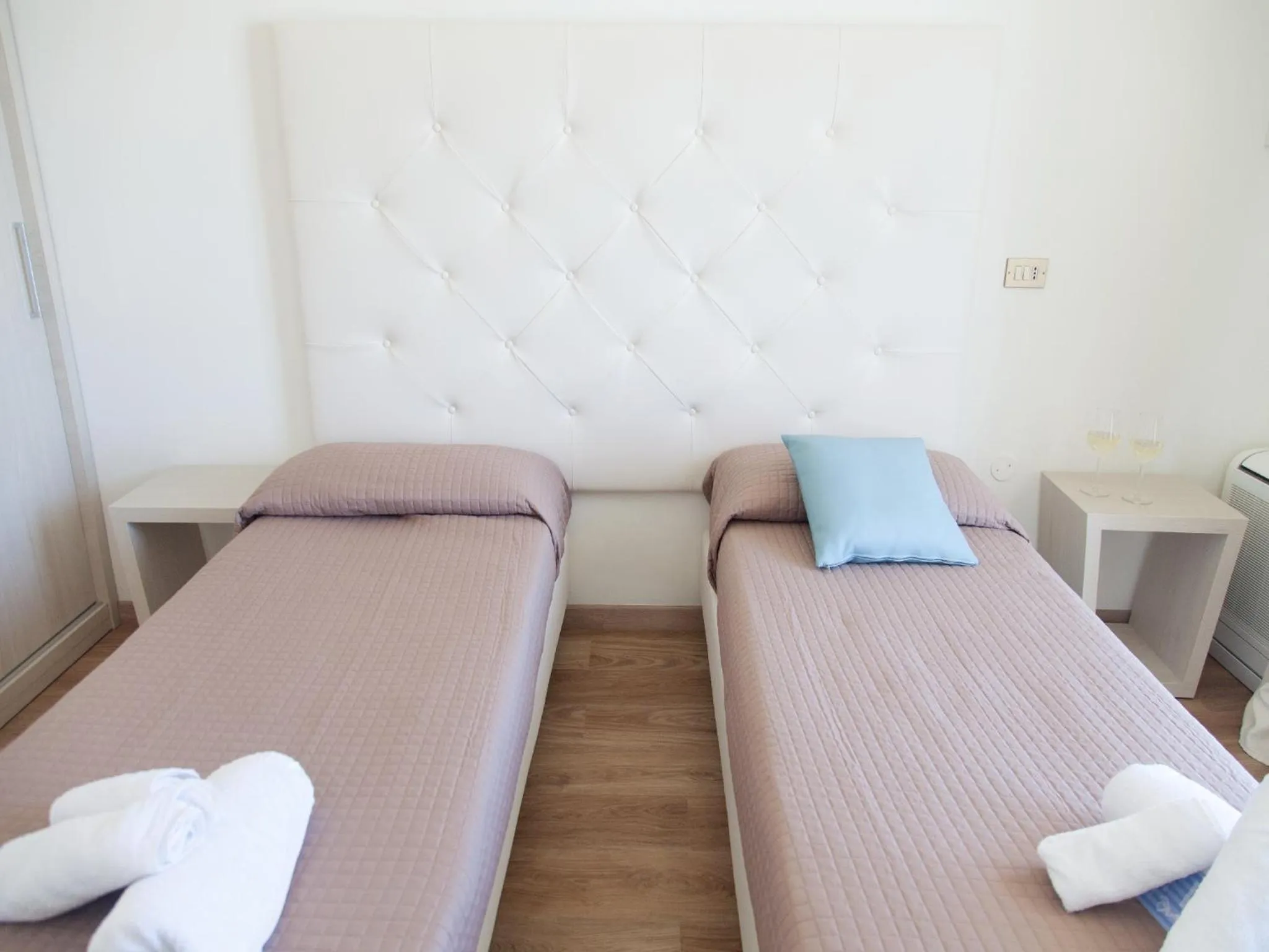 Bed in Riviera Mare Beach Life Hotel