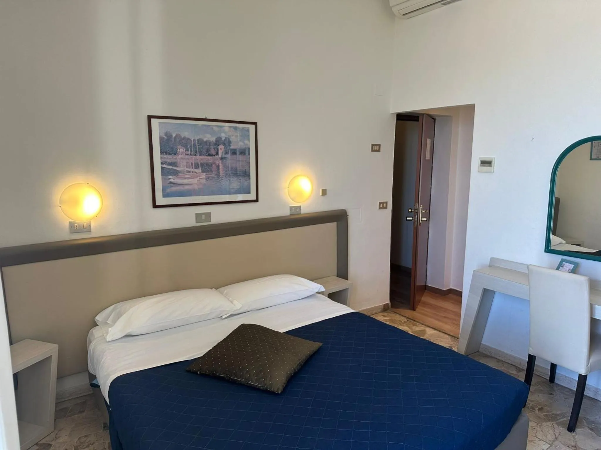 Bed in Riviera Mare Beach Life Hotel