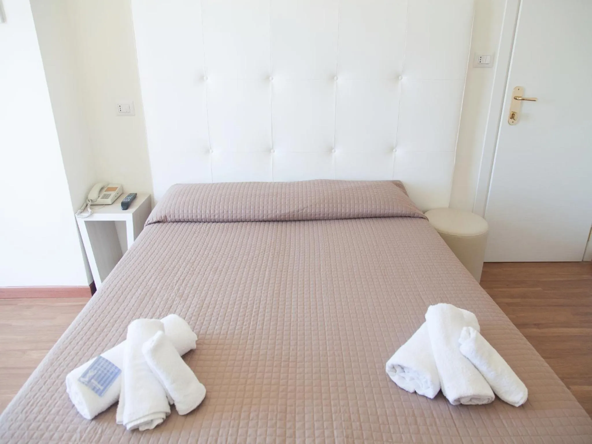 Bed in Riviera Mare Beach Life Hotel