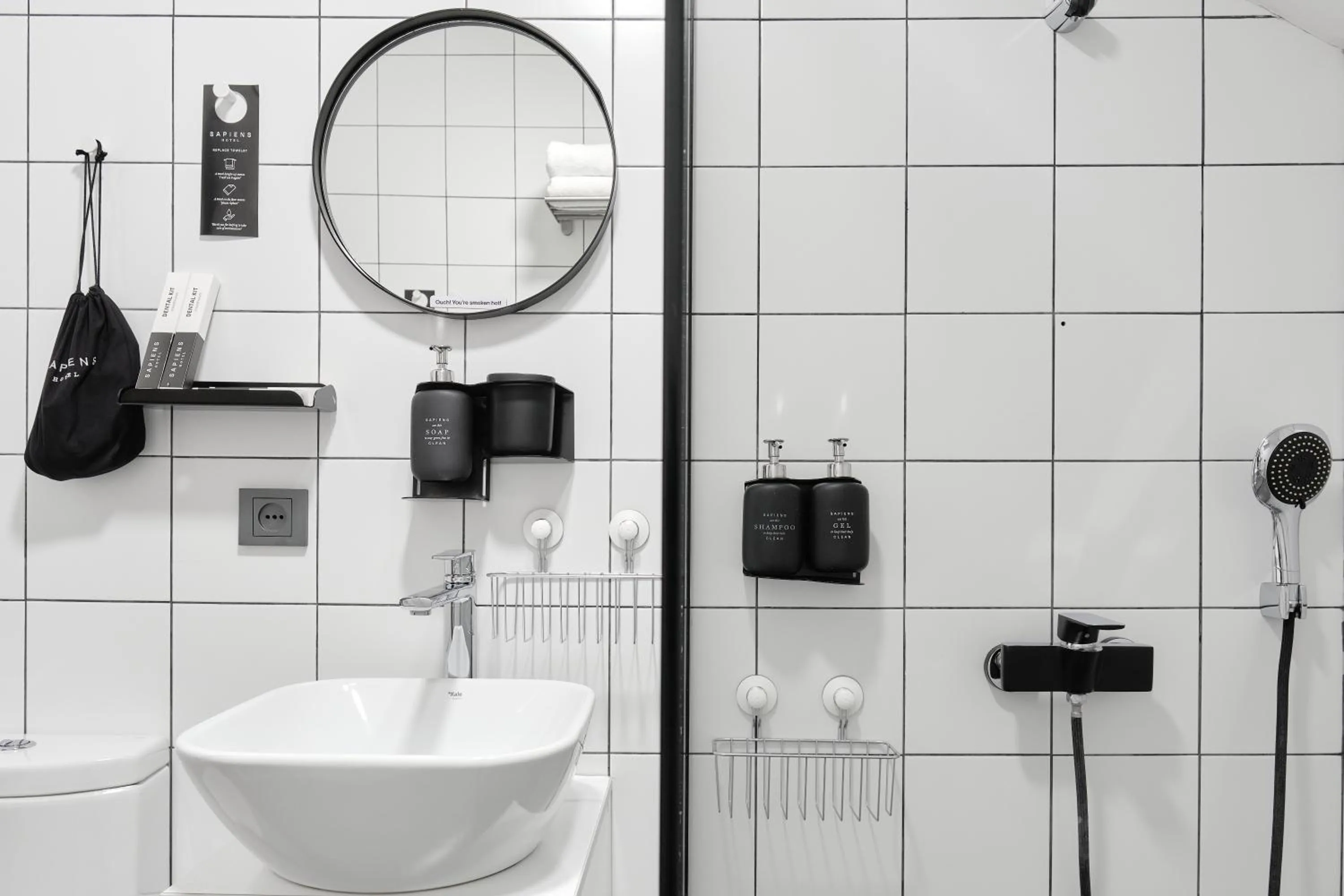 Bathroom in Sapiens Hotel