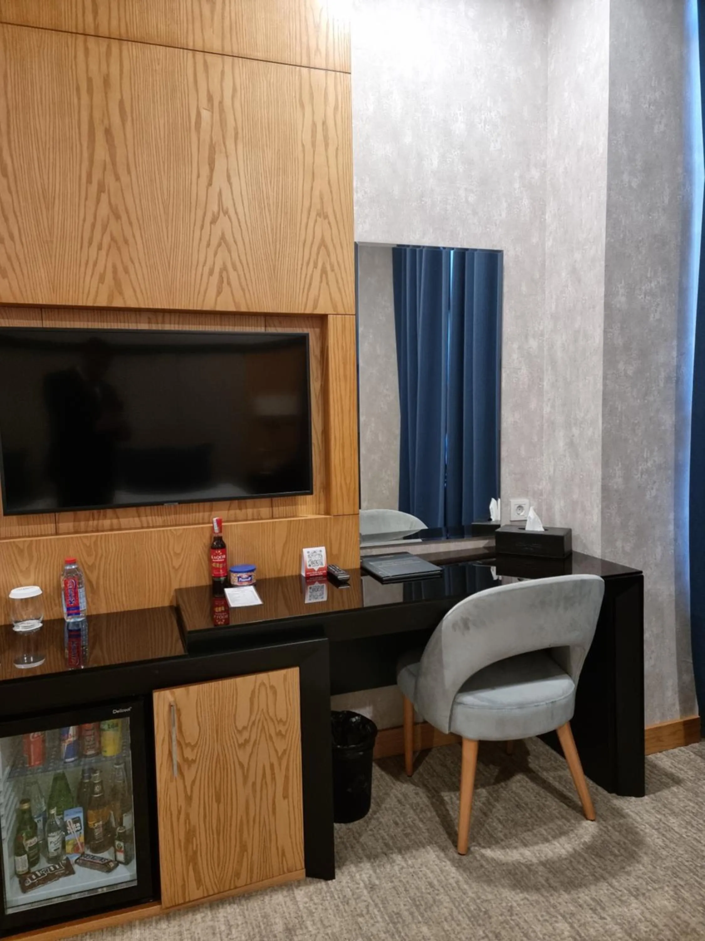 TV and multimedia in Premium Hotel Ganja