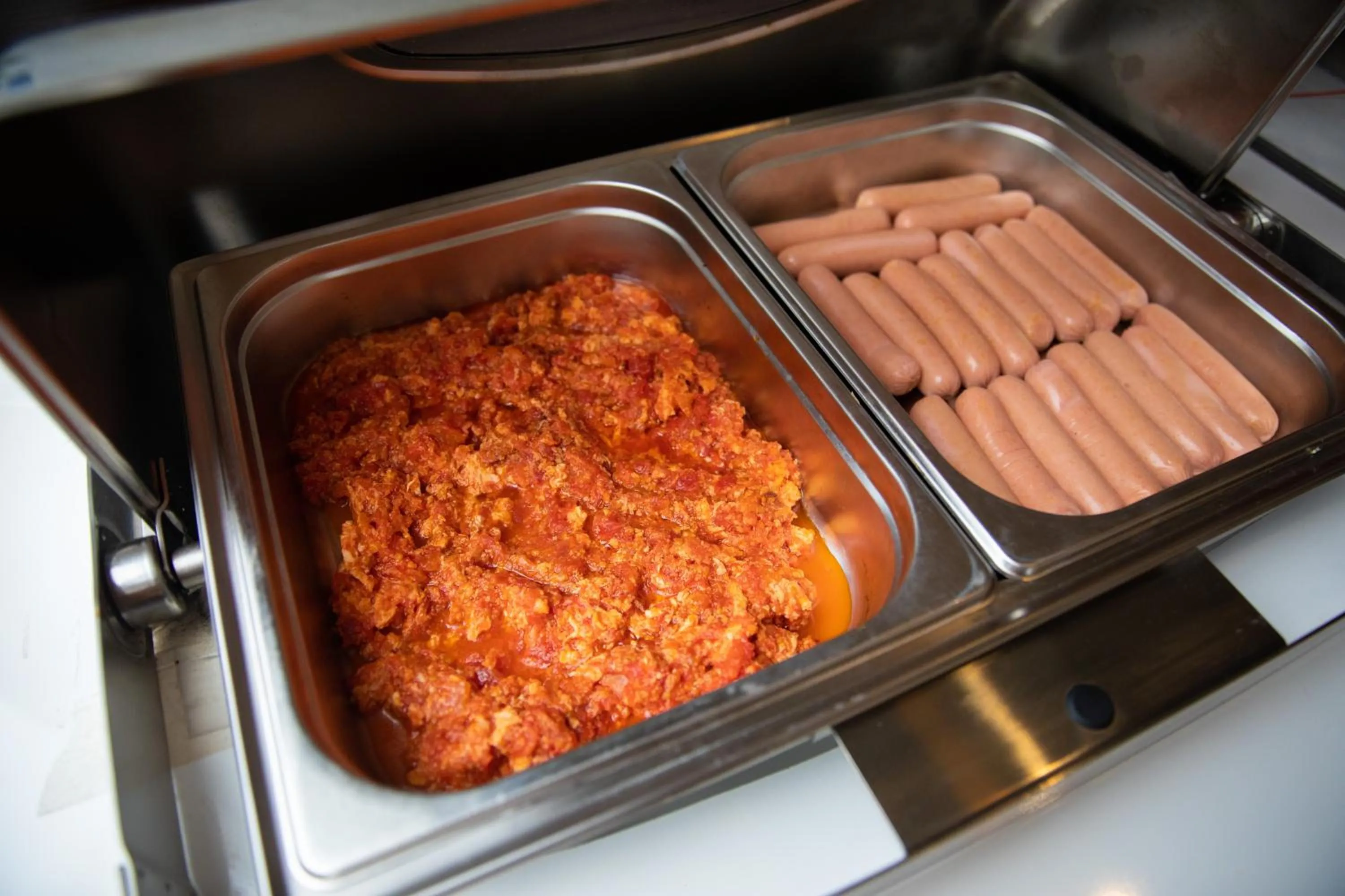 Restaurant/places to eat in Premium Hotel Ganja