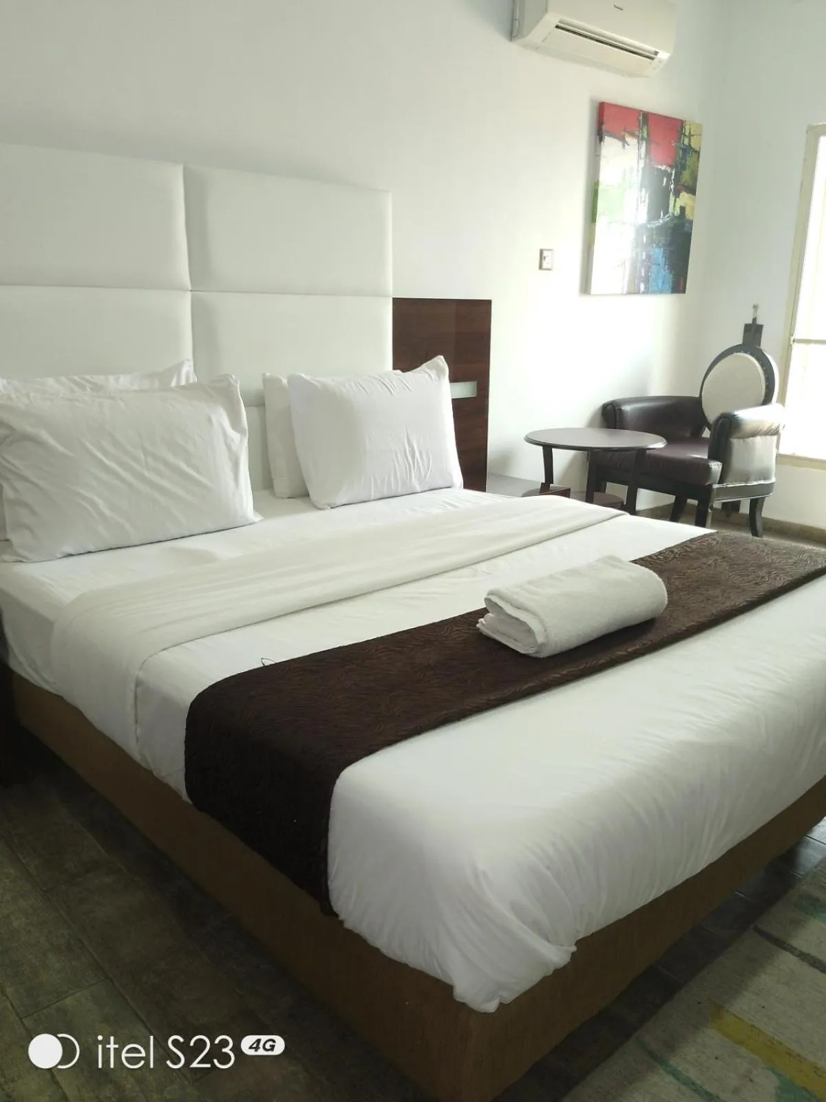 Bed in Ellyxville Hotel