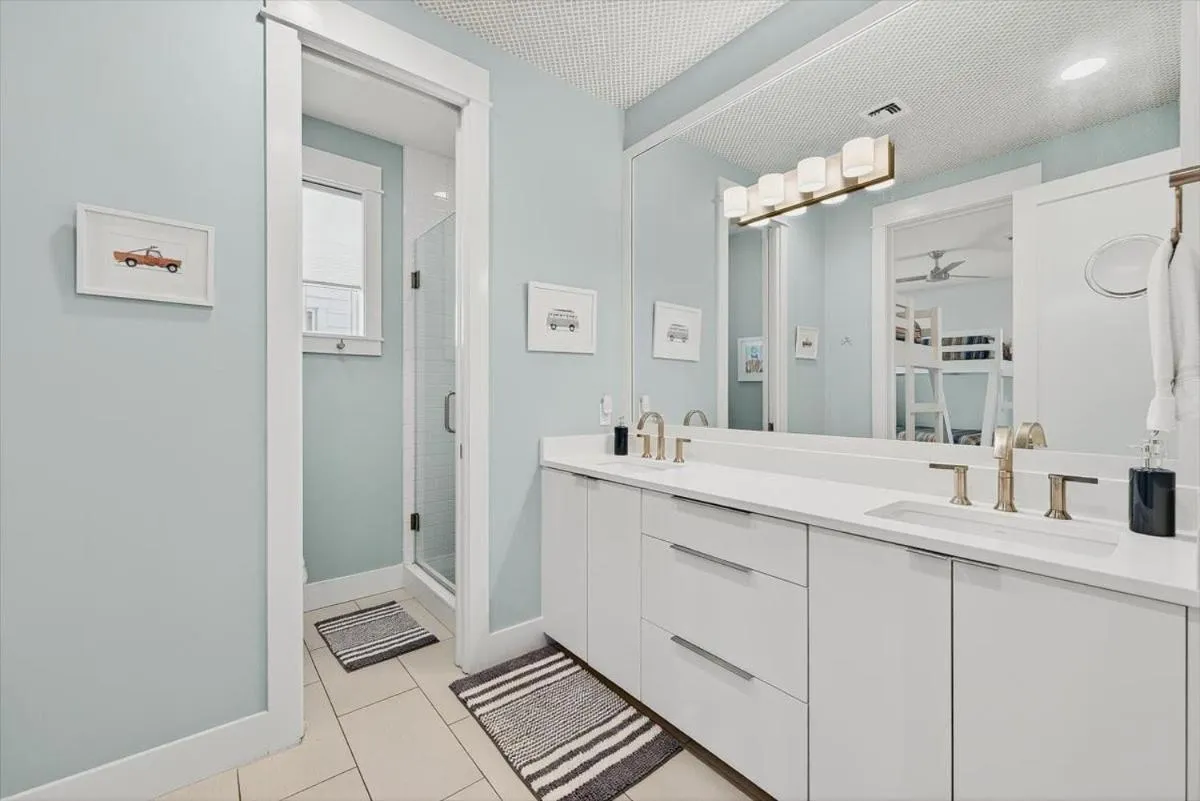 Other in La Ola 261 BE