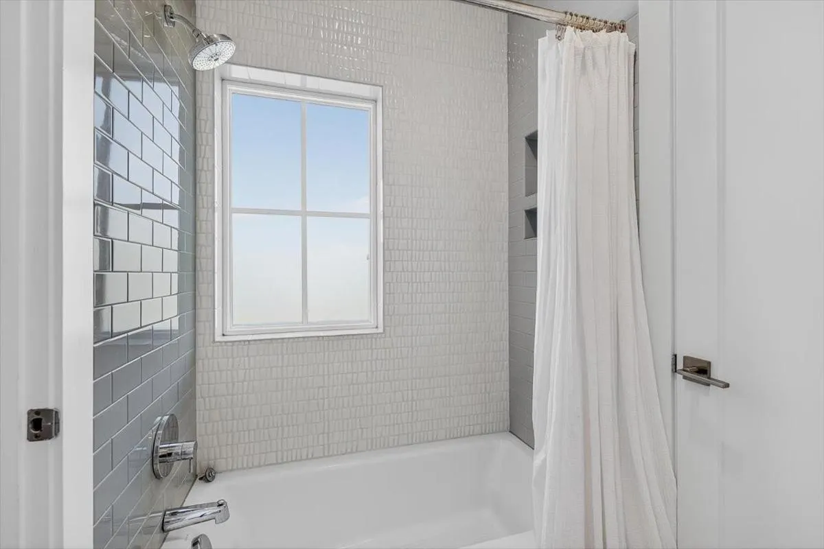 Other in La Ola 261 BE