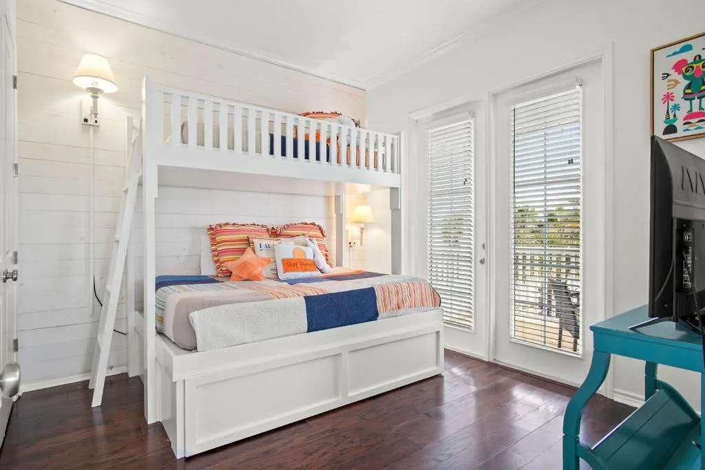 Other, Bed in Margaritaville 132 BE