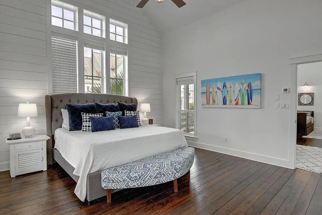 Other, Bed in No Limit 251 BE