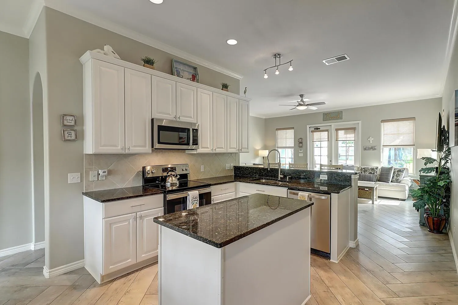 Other in Sand Dollar 140 BE