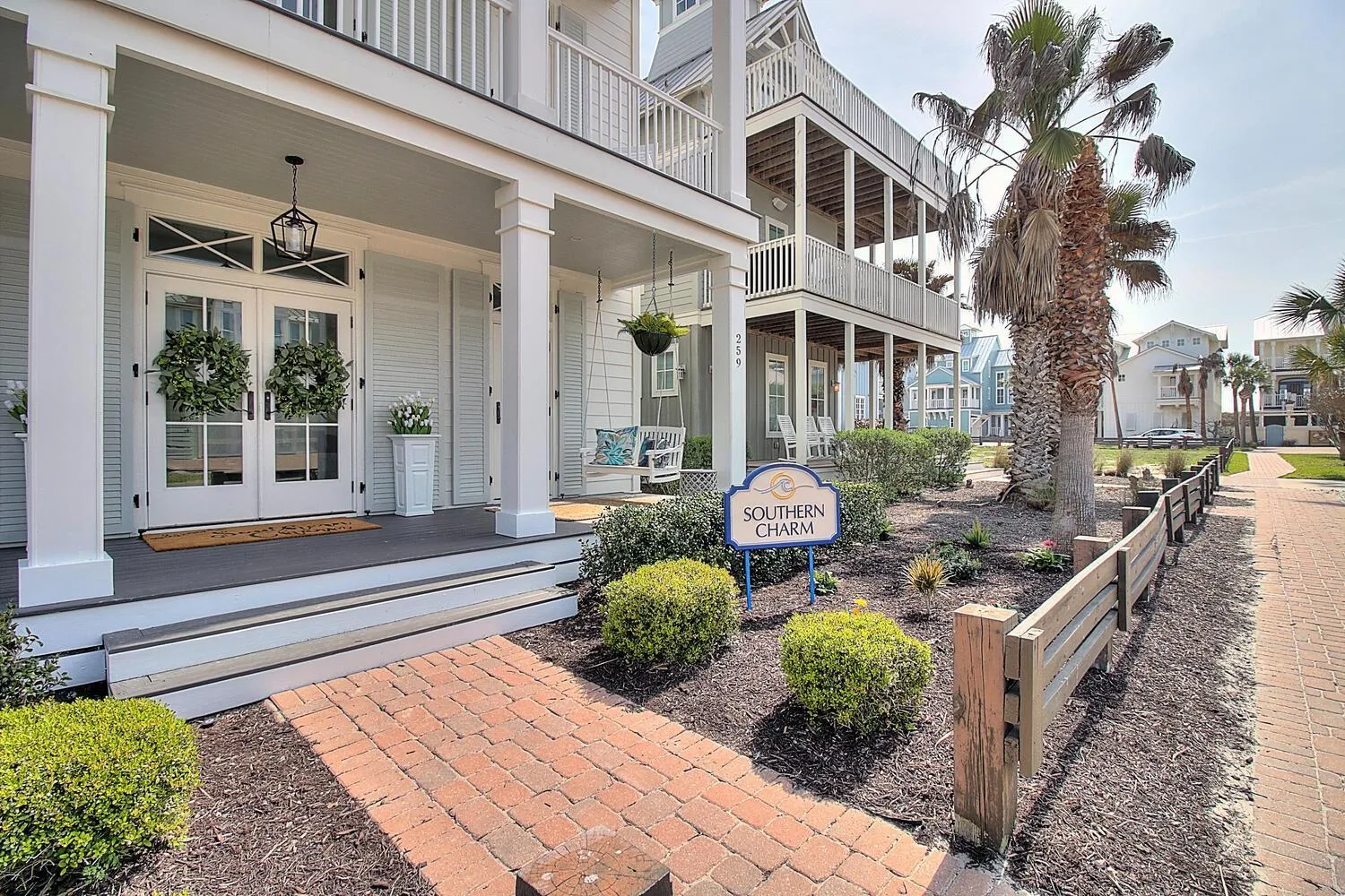 Other in Southern Charm 259 BE