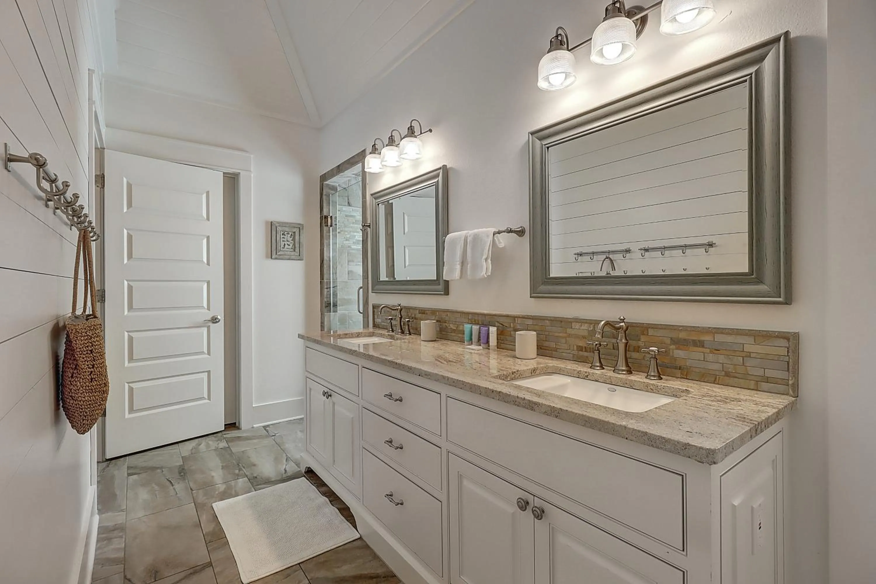 Other in Stargazer 246 GR