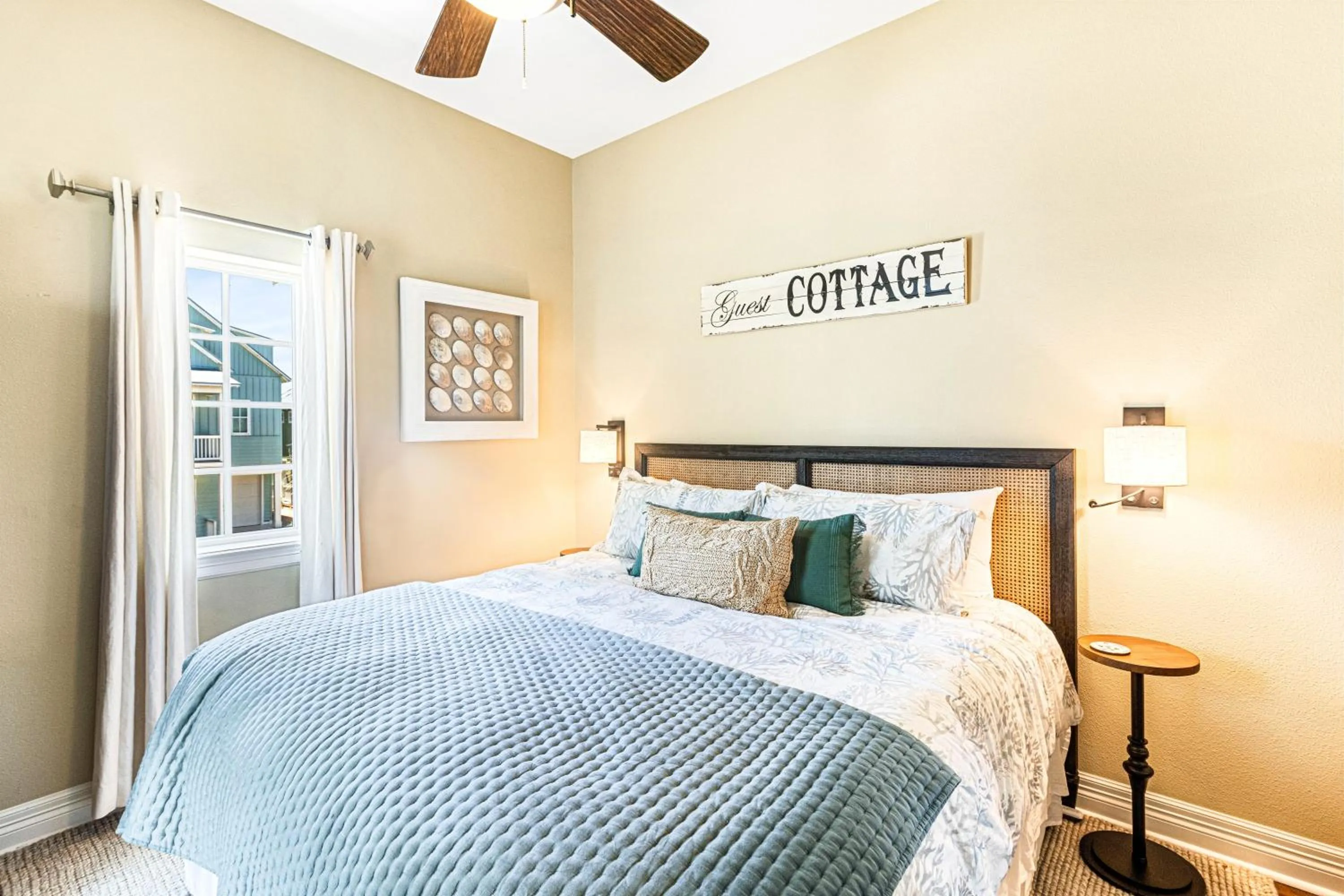 Other, Bed in The Sunflower 163 BE