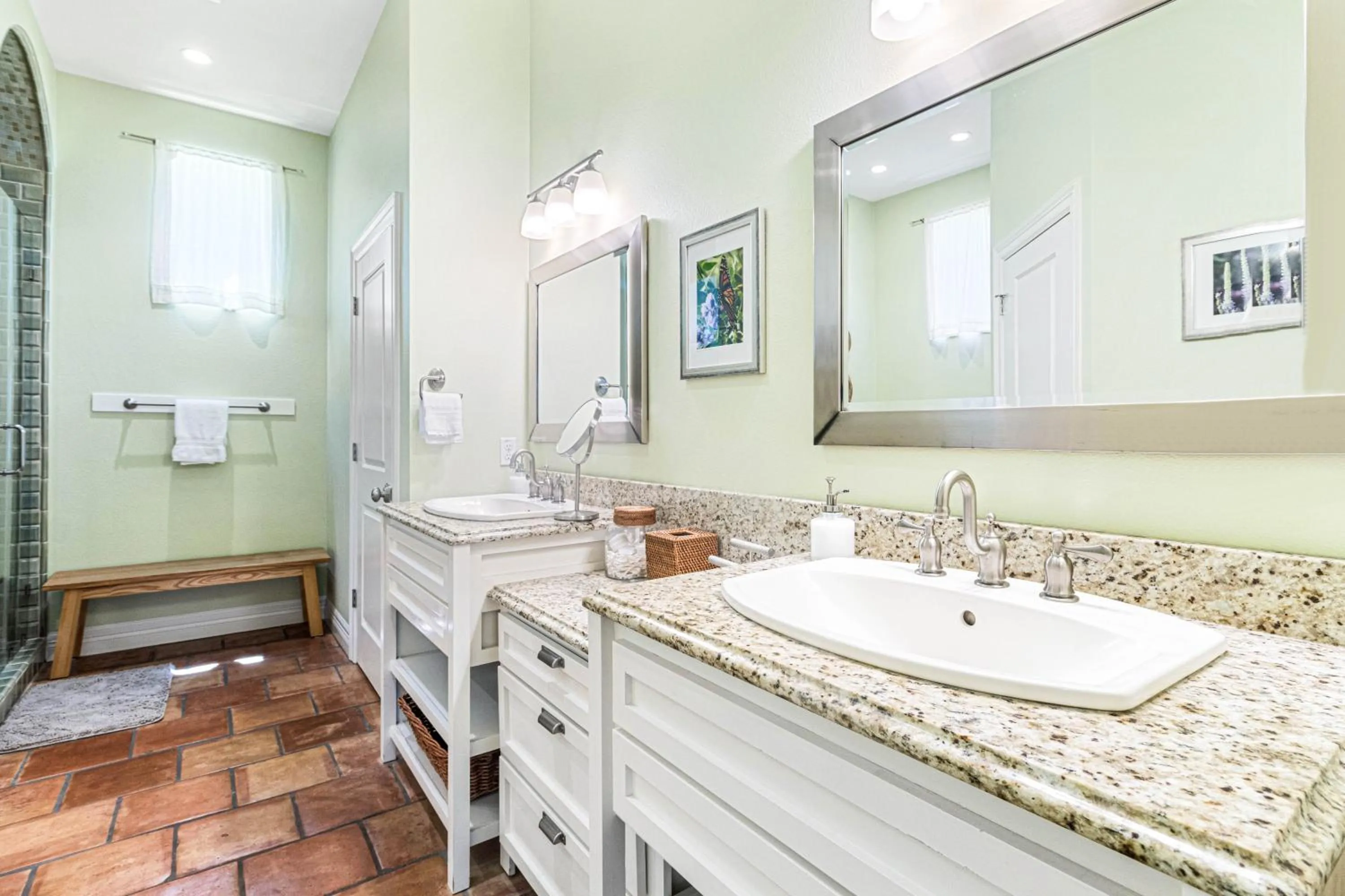 Other in The Sunflower 163 BE