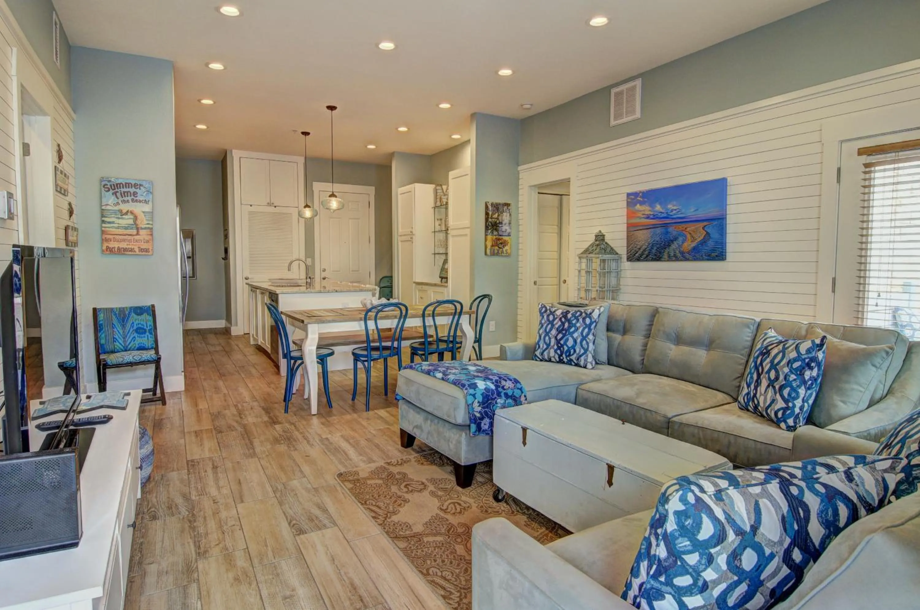 Other in Watercolor Bungalow TC 2101