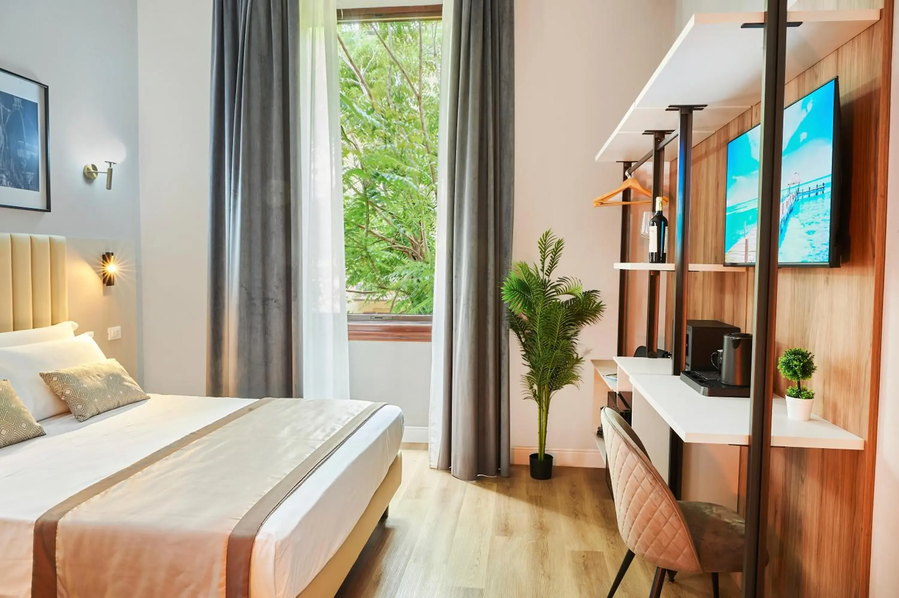 Deluxe Quadruple Room in Hotel Brooklyn Deluxe Quadruple Room in Hotel Brooklyn