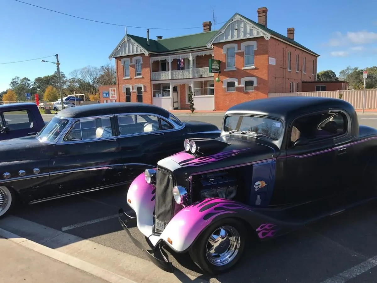 Railton Hotel - heritage pub accommodation