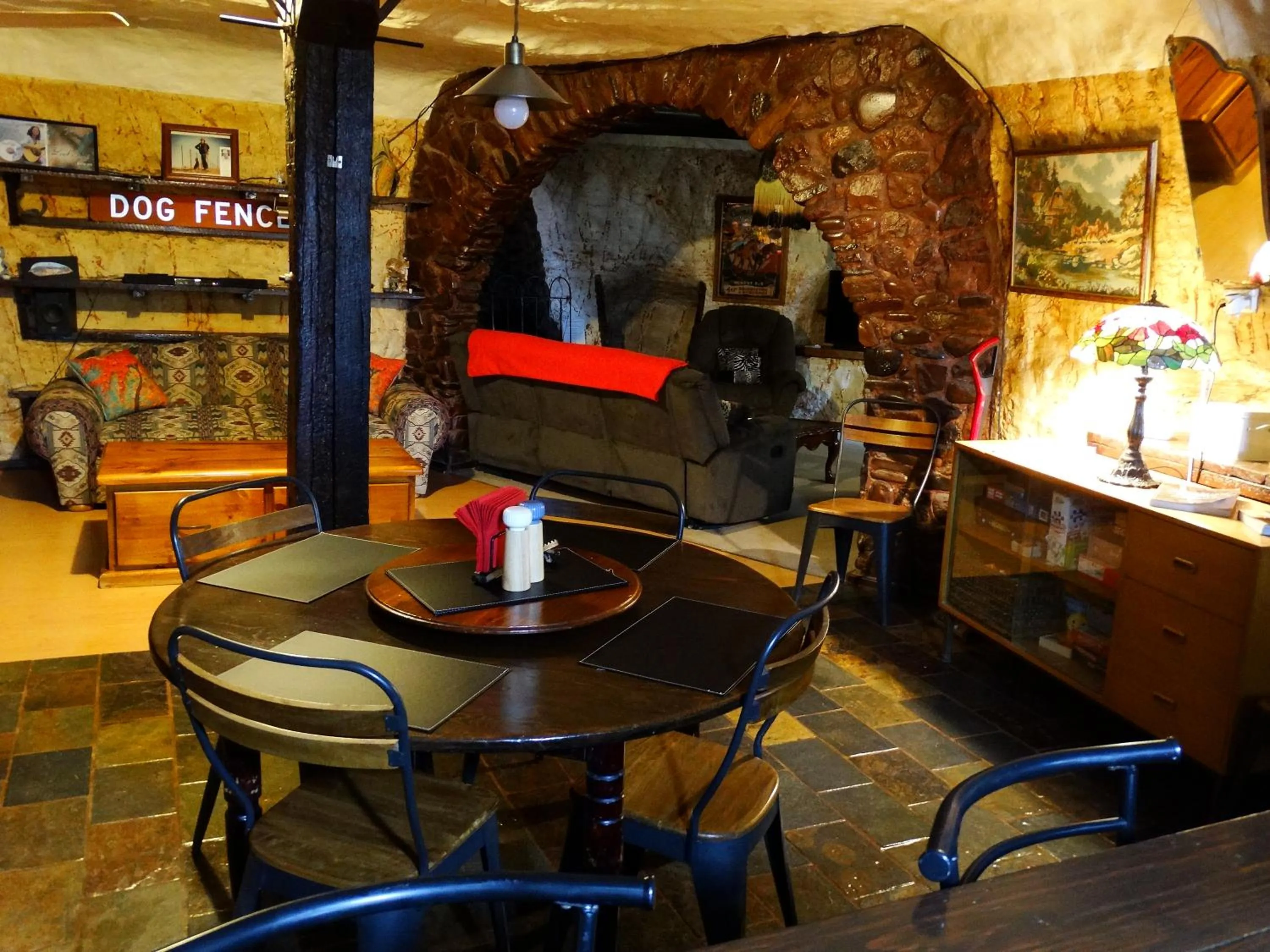 Communal lounge/ TV room in Di's Dugouts