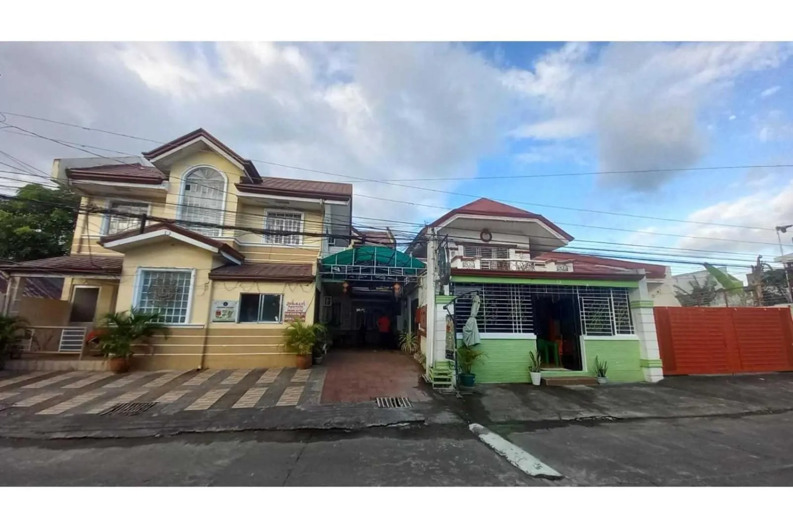 Facade/entrance in OYO 1048 Jomckayl Apartelle