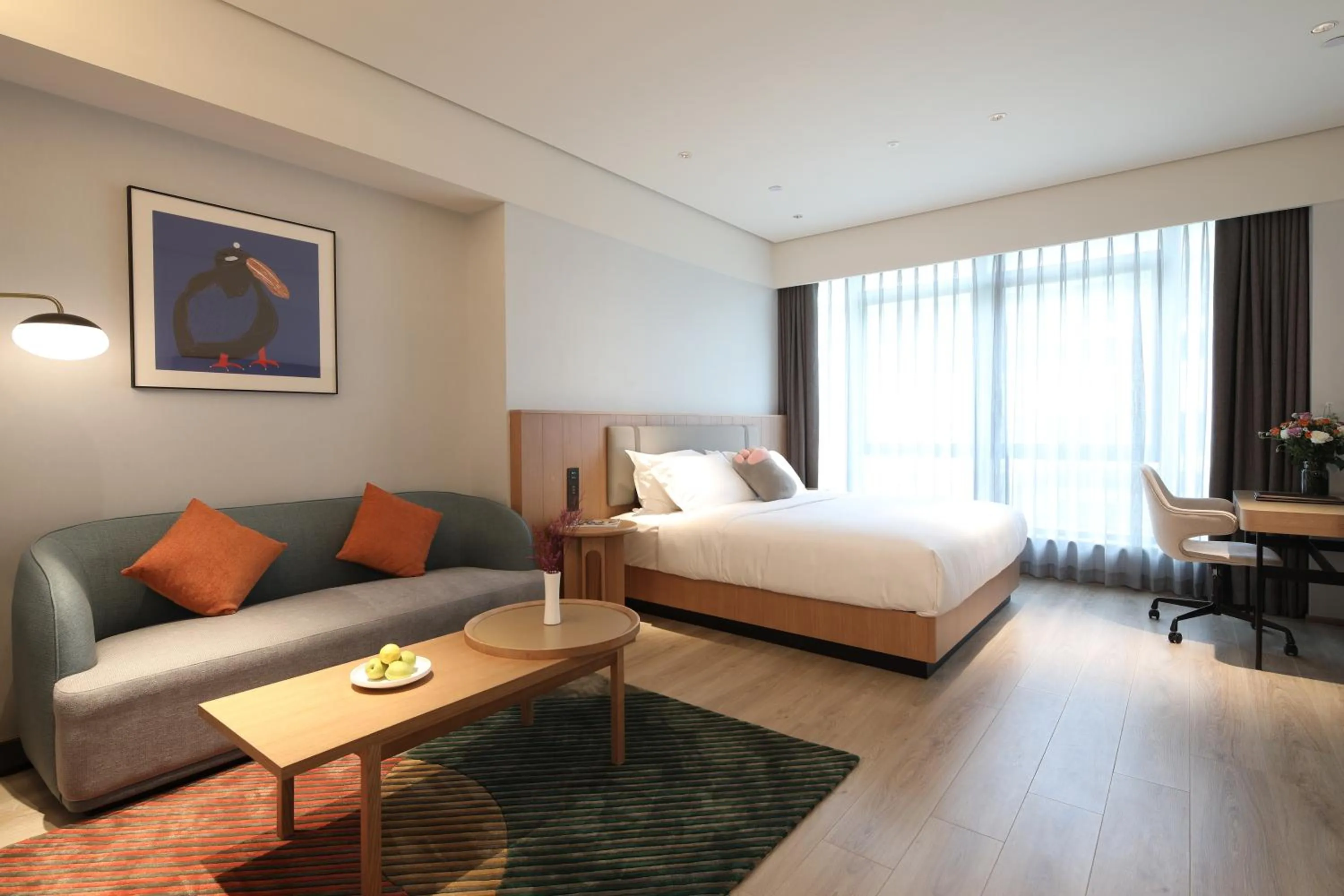 Photo of the whole room, Bed in Sunstone Plaza Hotel