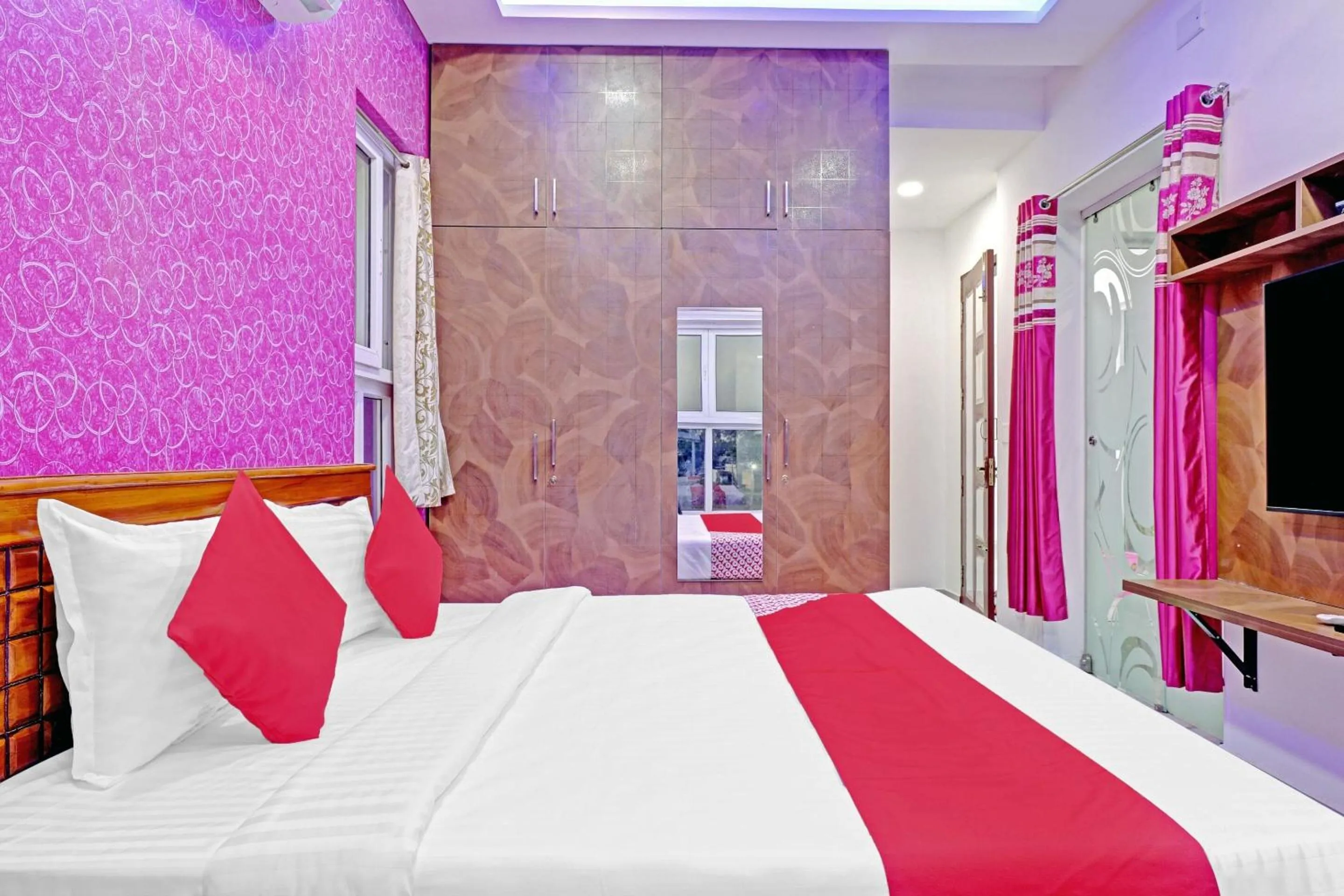 Bedroom in Hotel O Lake View Resort