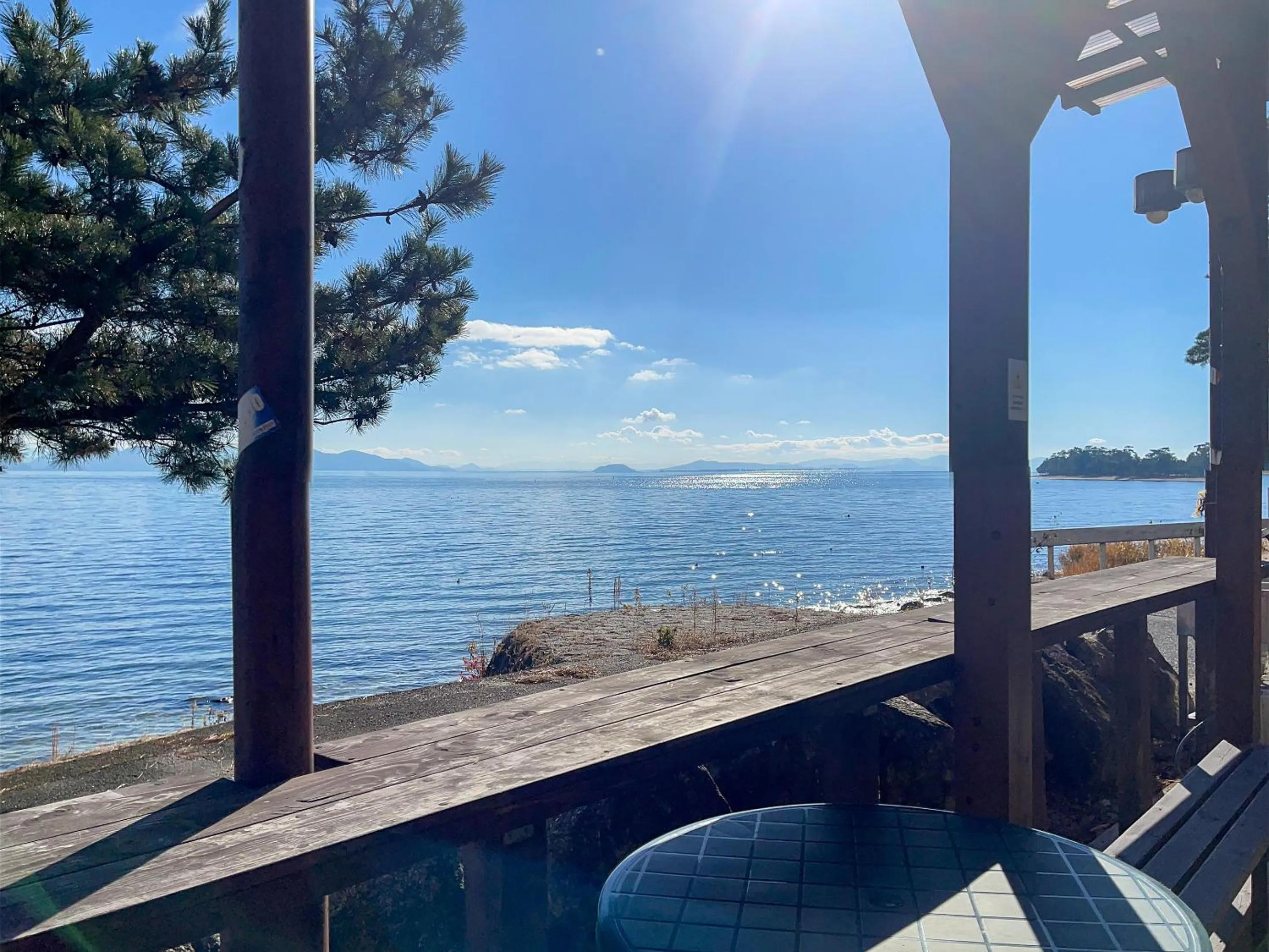 Balcony/Terrace in Biwa-Lakeside Cottage B B Dylan