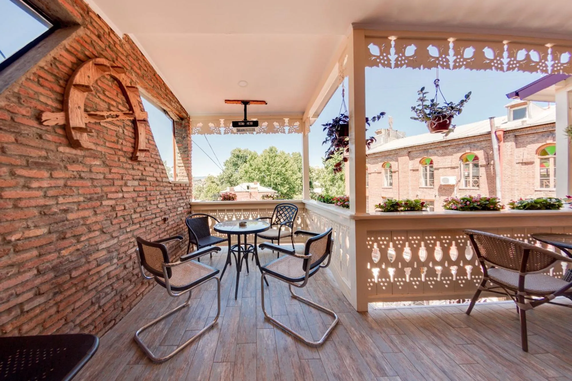 Balcony/Terrace in Sina Hotel