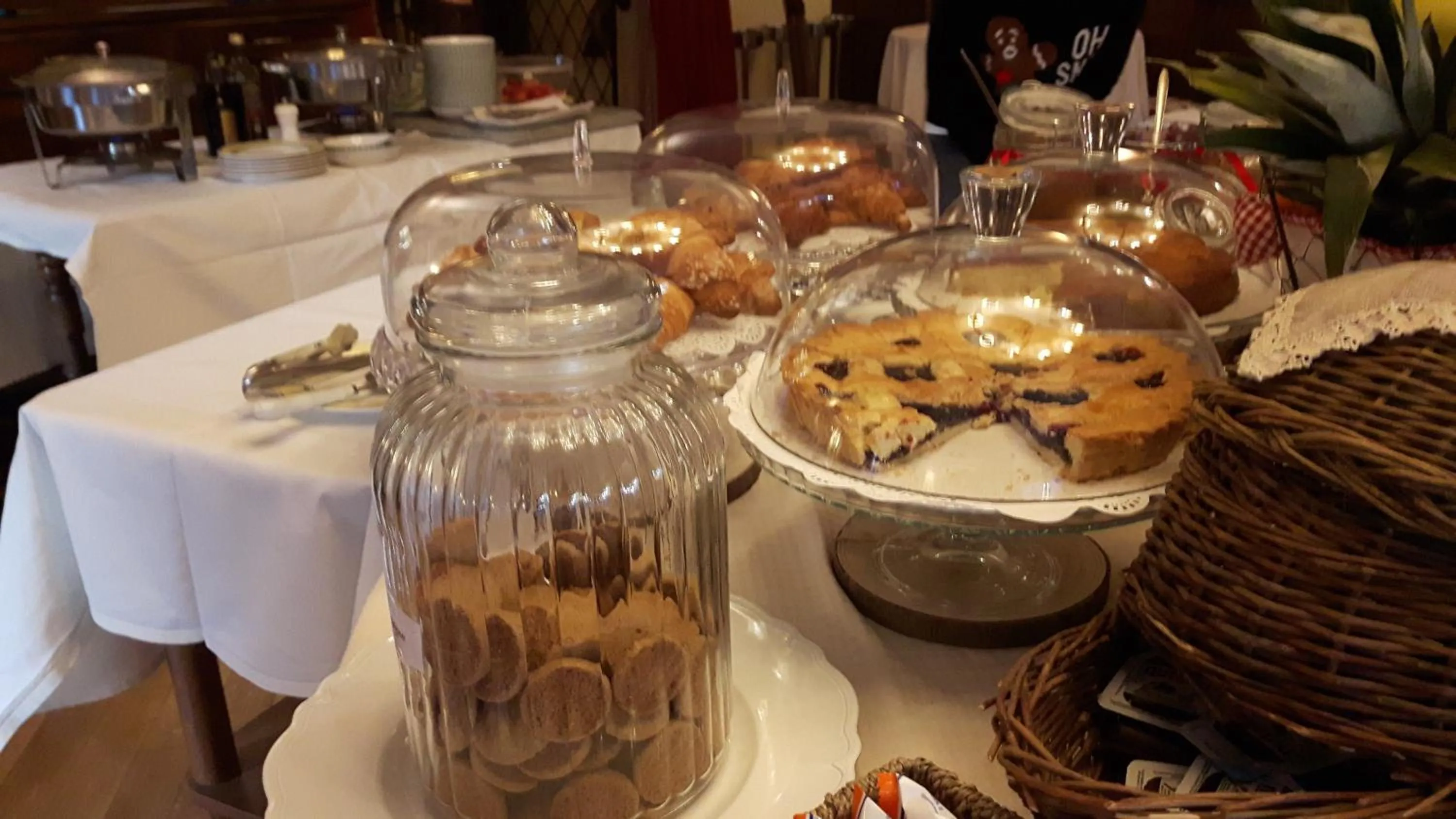 Buffet breakfast in Villa Novecento Romantic Hotel - Estella Hotel Collection & Experience