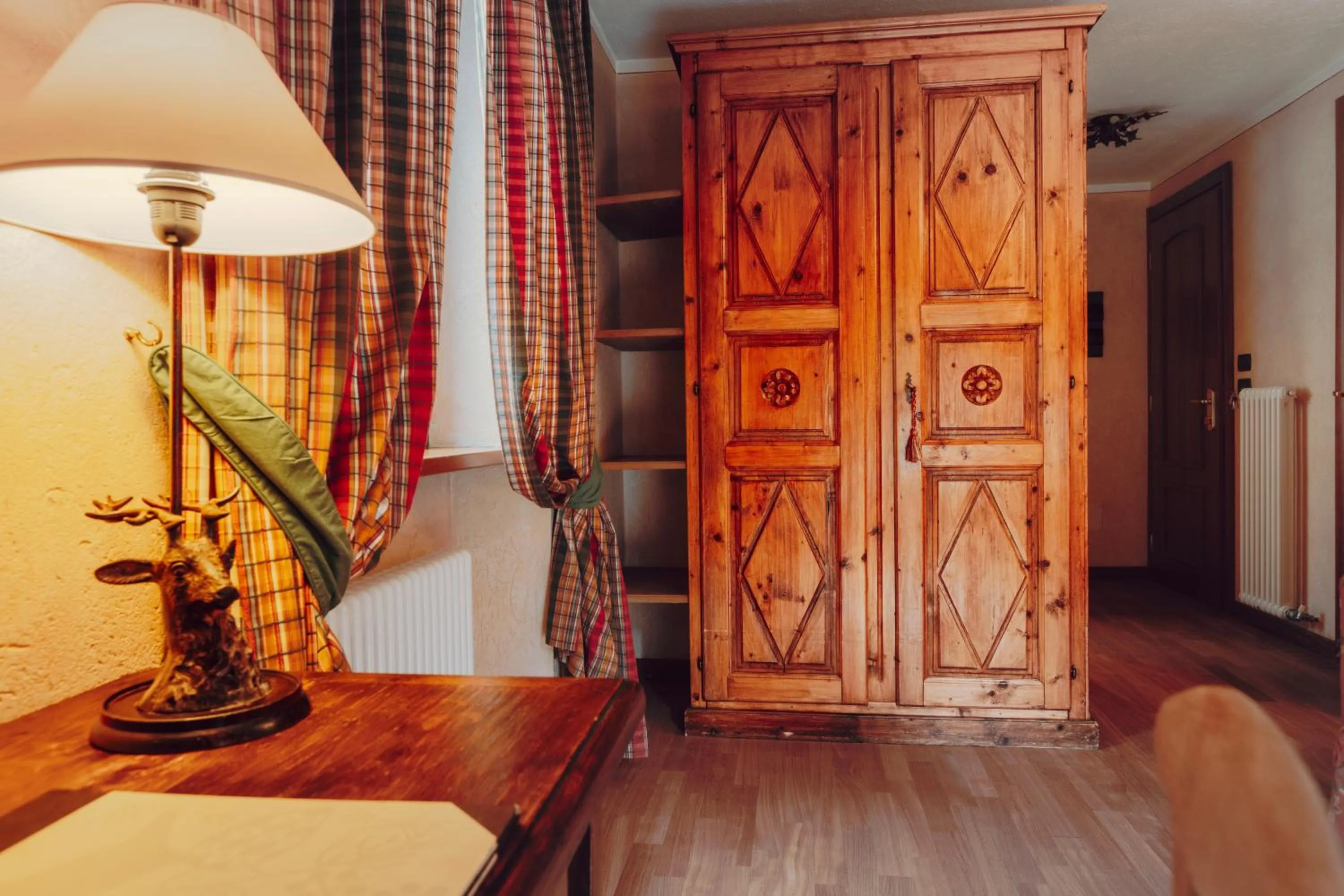 wardrobe in Villa Novecento Romantic Hotel - Estella Hotel Collection & Experience