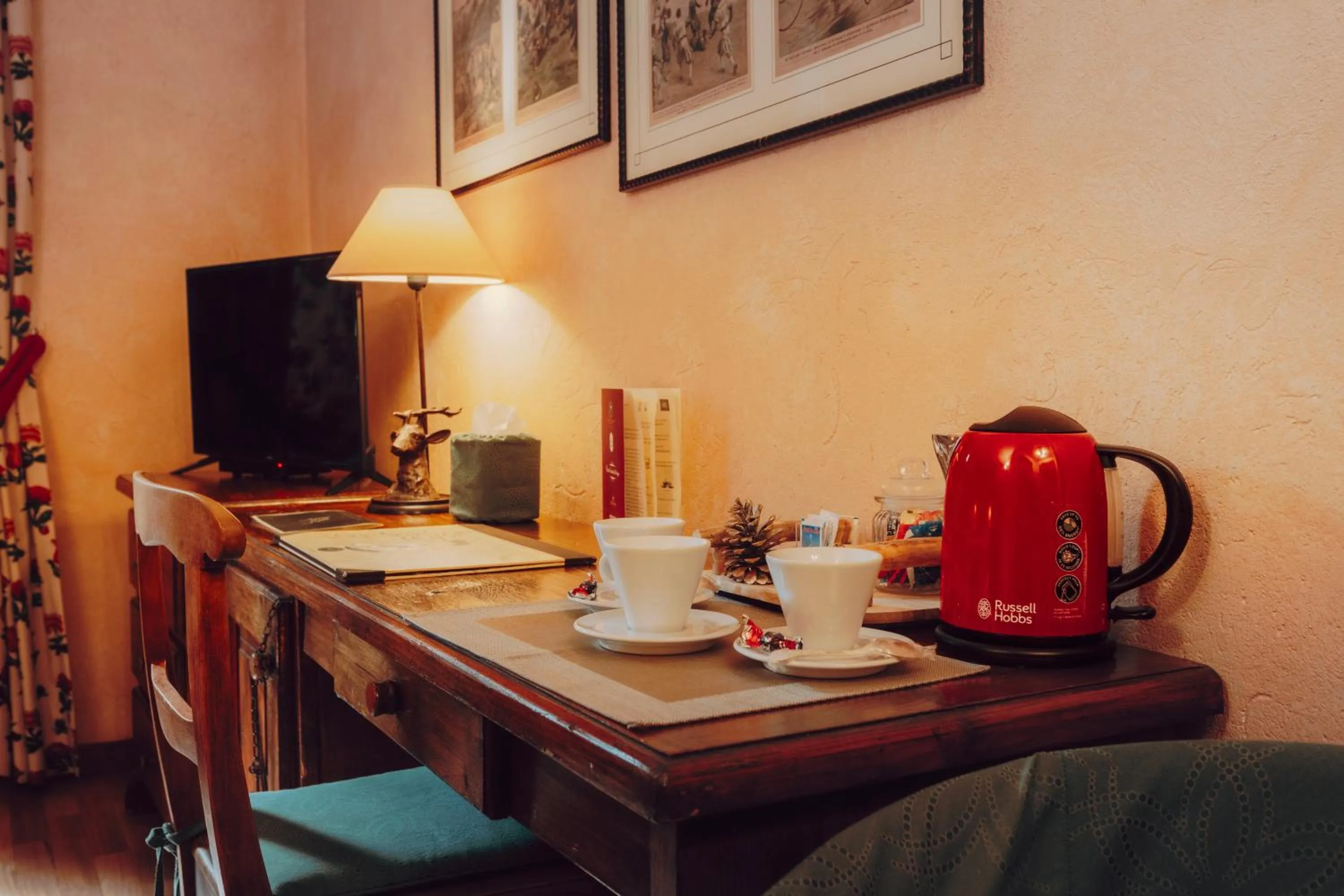 Coffee/tea facilities in Villa Novecento Romantic Hotel - Estella Hotel Collection & Experience