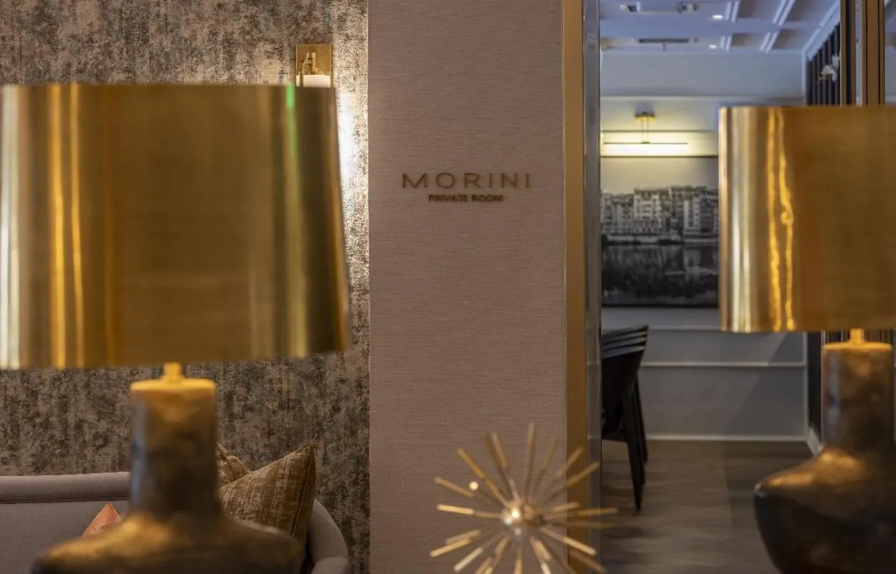 Restaurant/places to eat in Jareed Hotel Riyadh