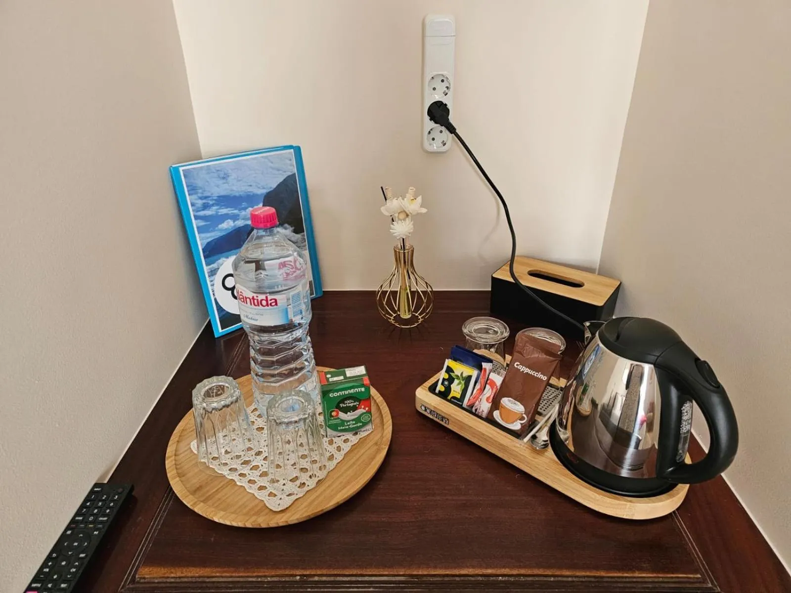 Coffee/tea facilities in Casa Das Videiras