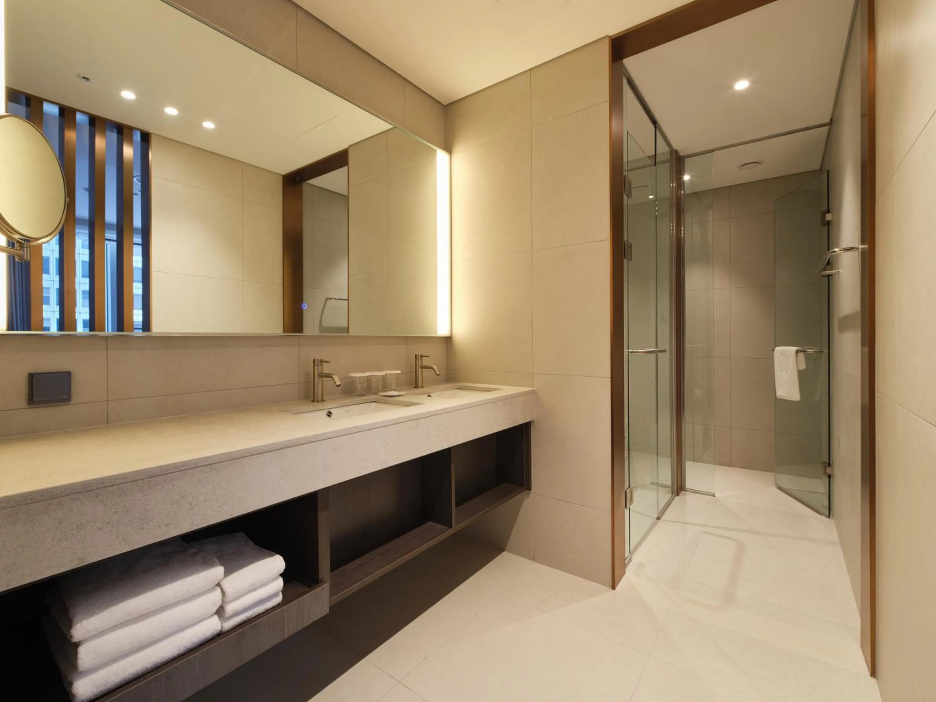 Toilet in Stanford Hotel Myeongdong