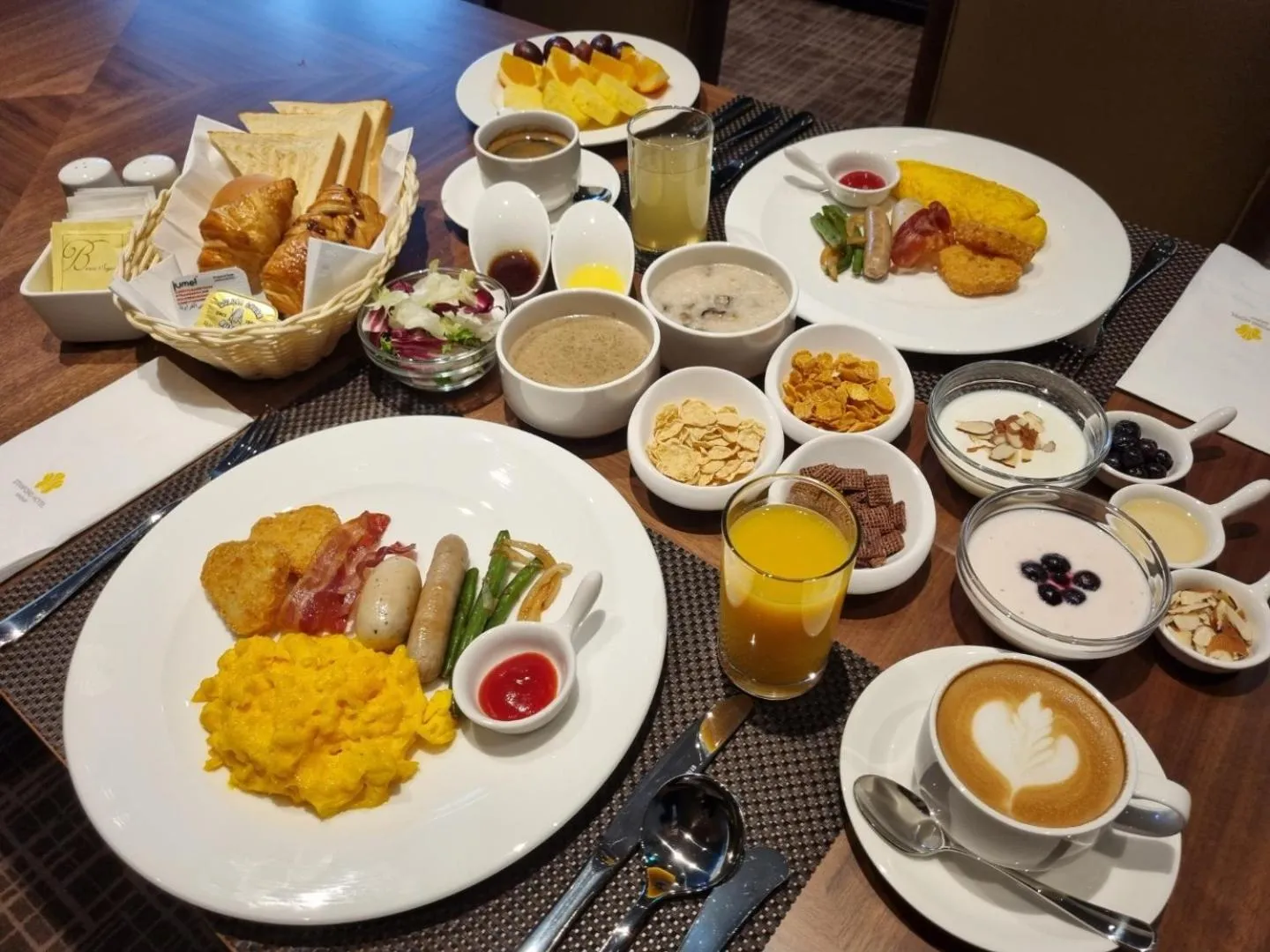 Stanford Hotel Myeongdong