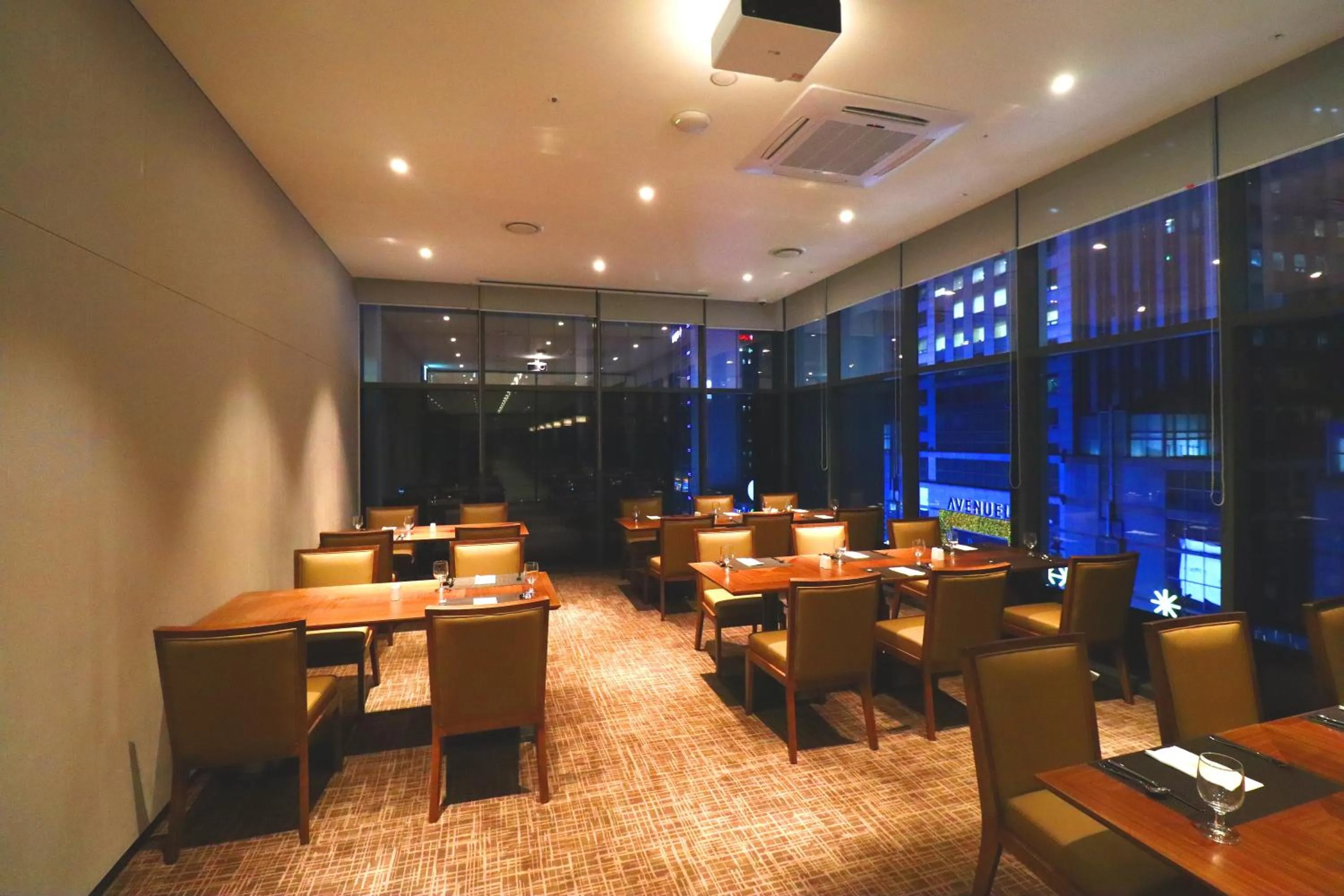 Stanford Hotel Myeongdong