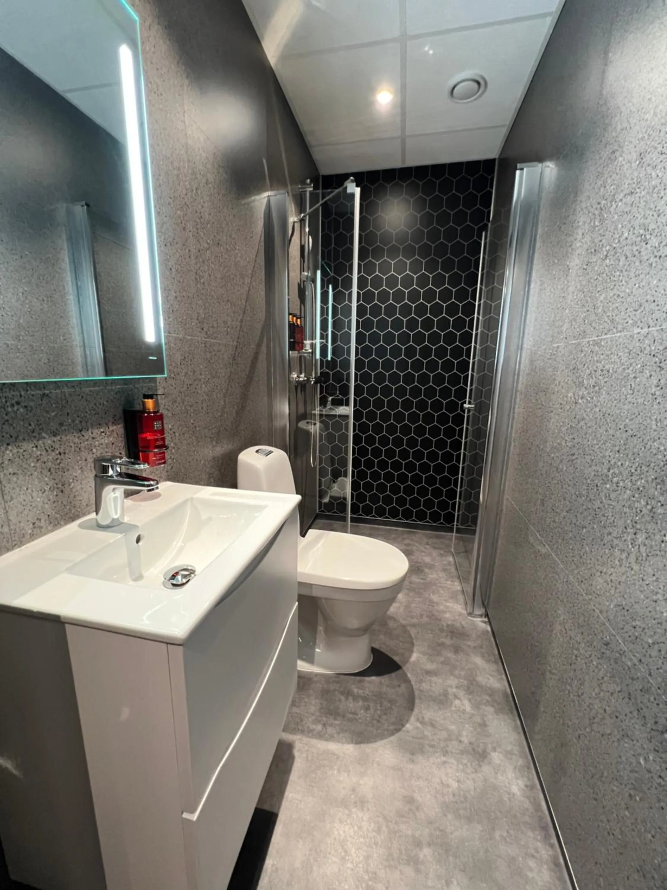 Bathroom in Arctic Sea Hotel