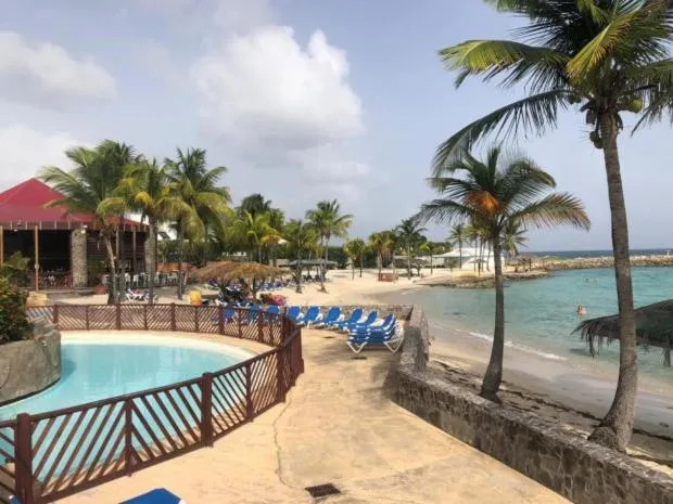 Studio 25 m Manganao Joela 4 personnes avec machine a laver