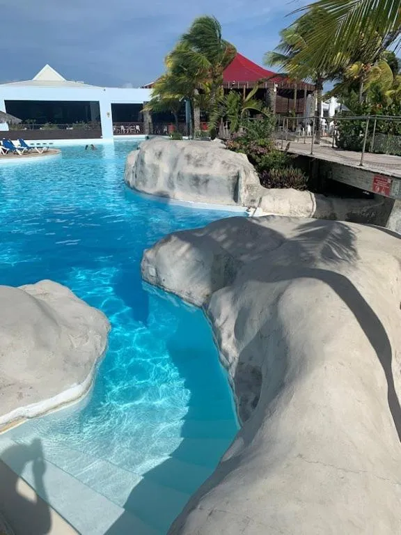 Studio 25 m Manganao Joela 4 personnes avec machine a laver