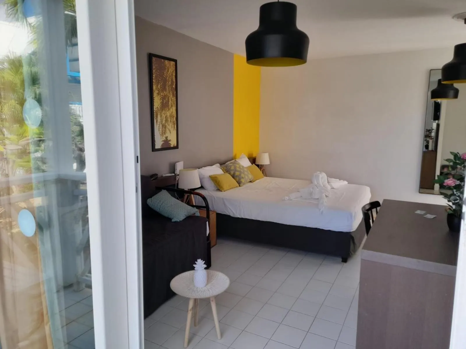 Bed in Studio 25 m Manganao Joela 4 personnes avec machine a laver