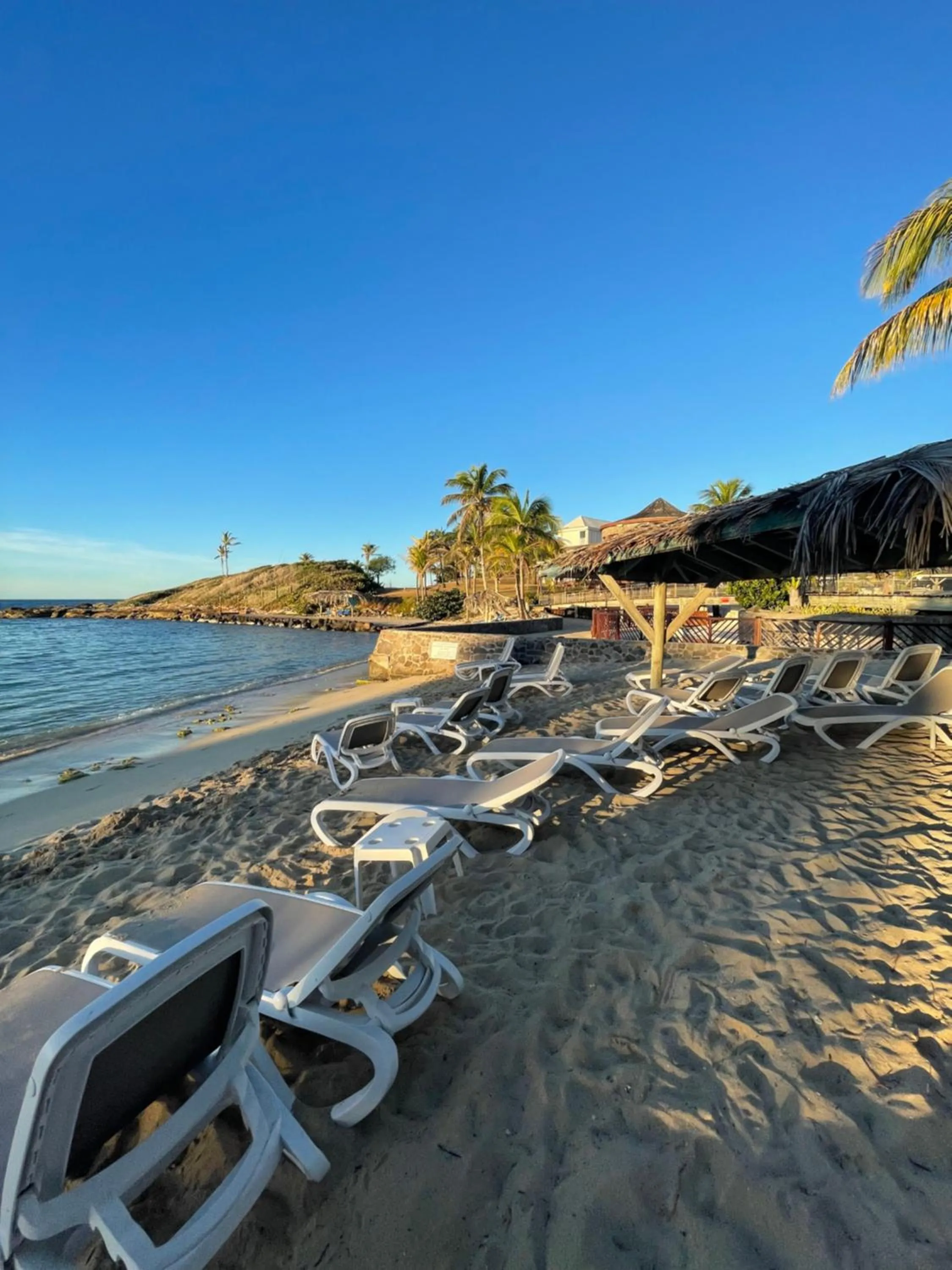 Studio 25 m Manganao Joela 4 personnes avec machine a laver