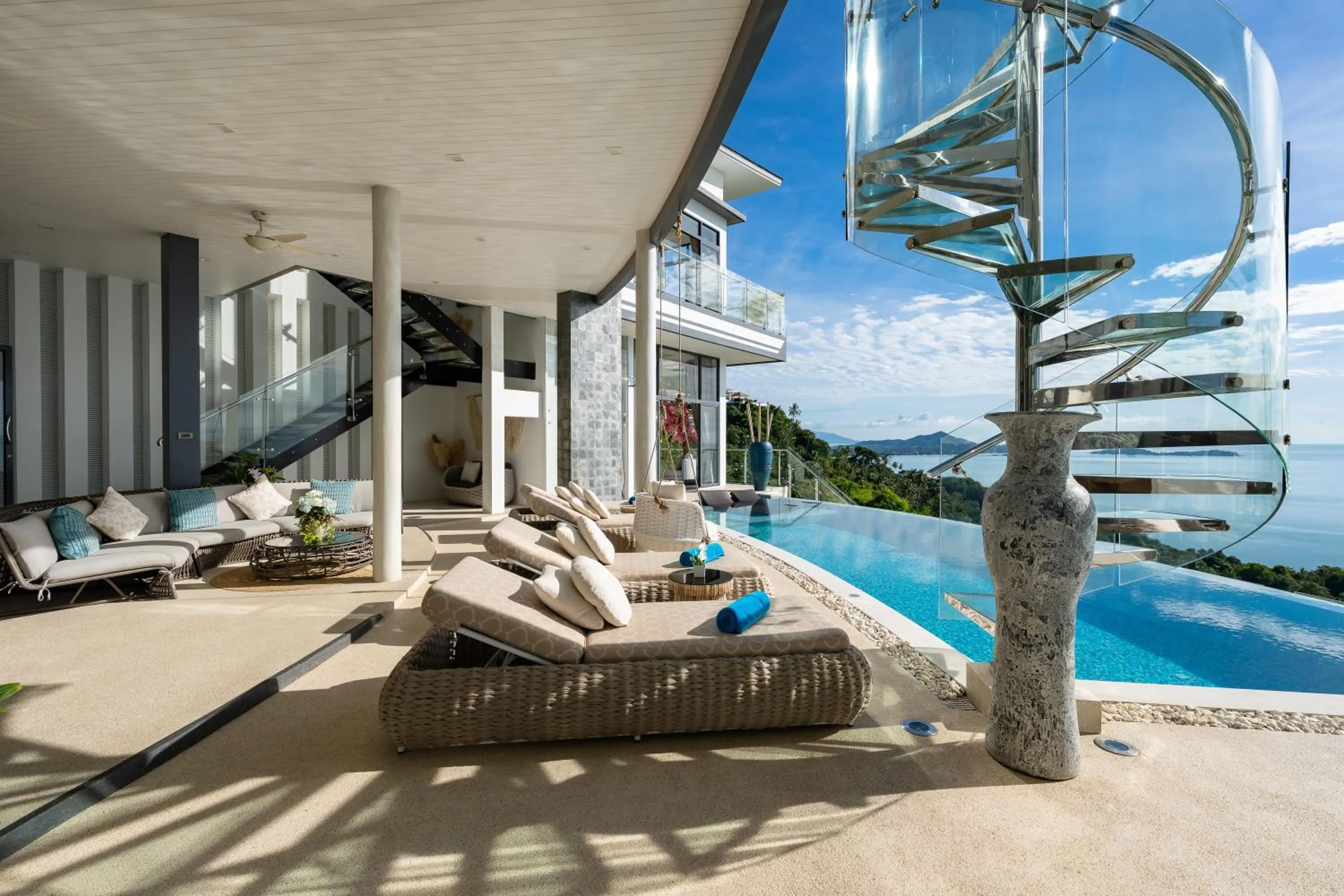 Villa Seawadee - luxurious, award-winning design Villa with amazing panoramic seaview