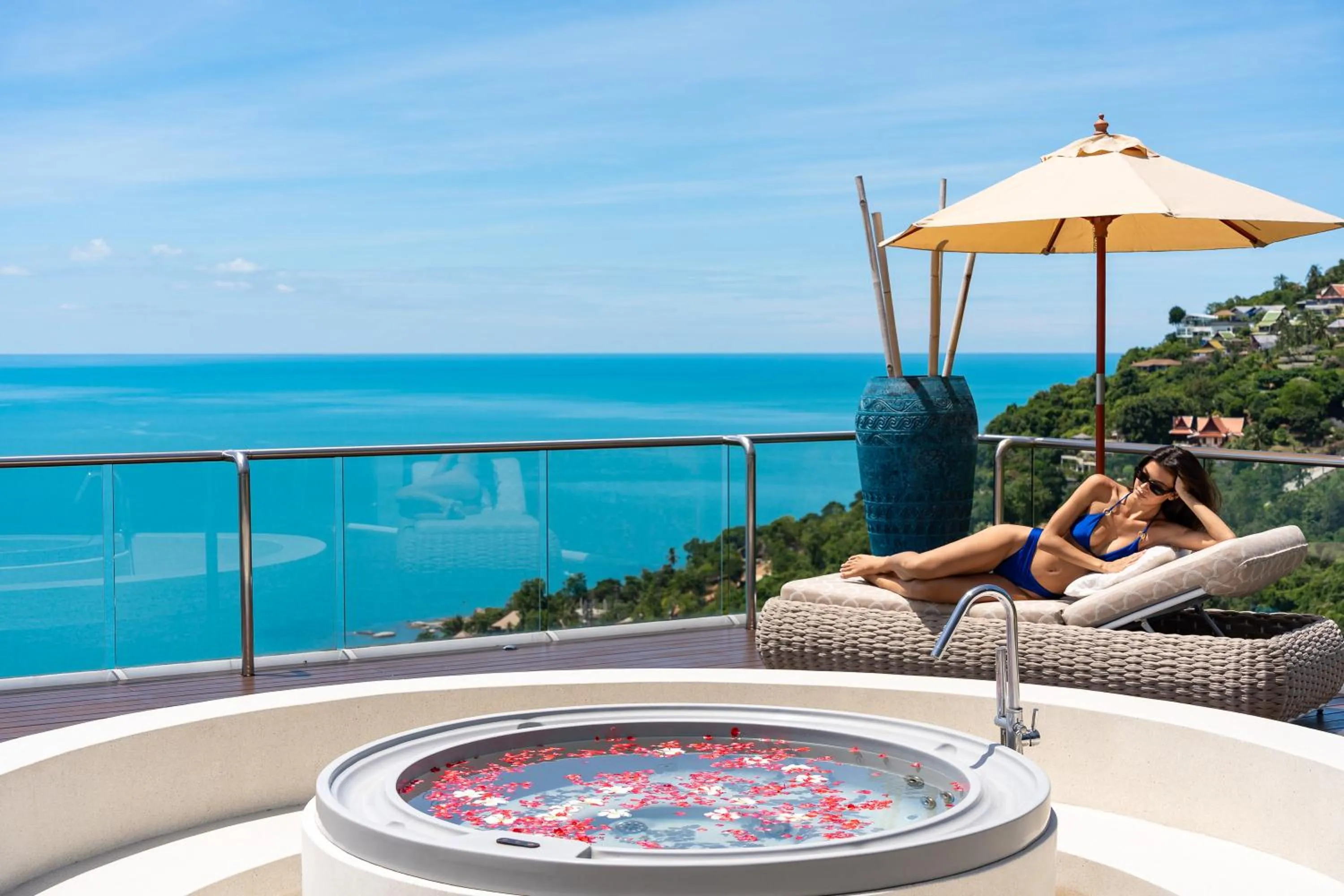 Villa Seawadee - luxurious, award-winning design Villa with amazing panoramic seaview