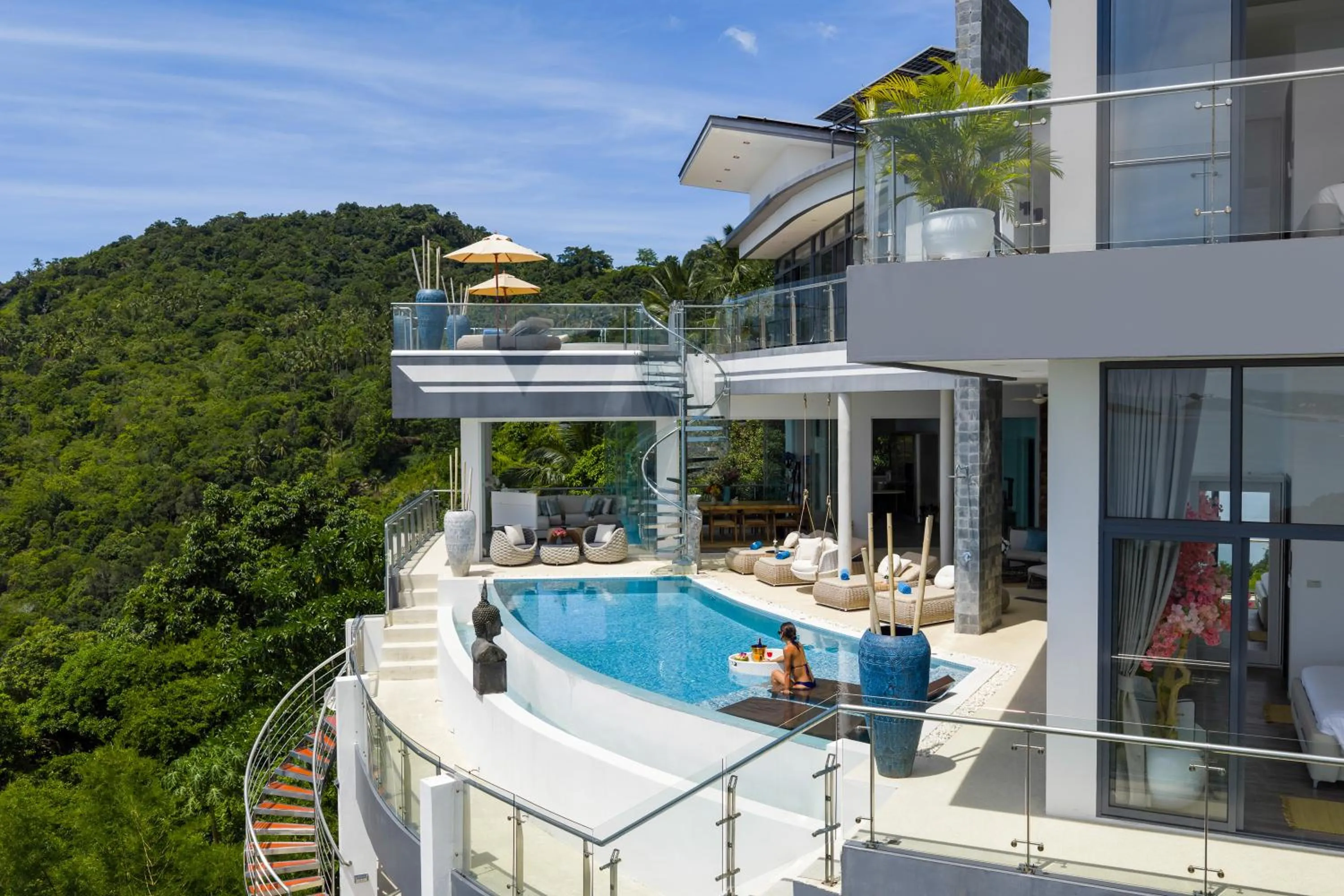 Villa Seawadee - luxurious, award-winning design Villa with amazing panoramic seaview