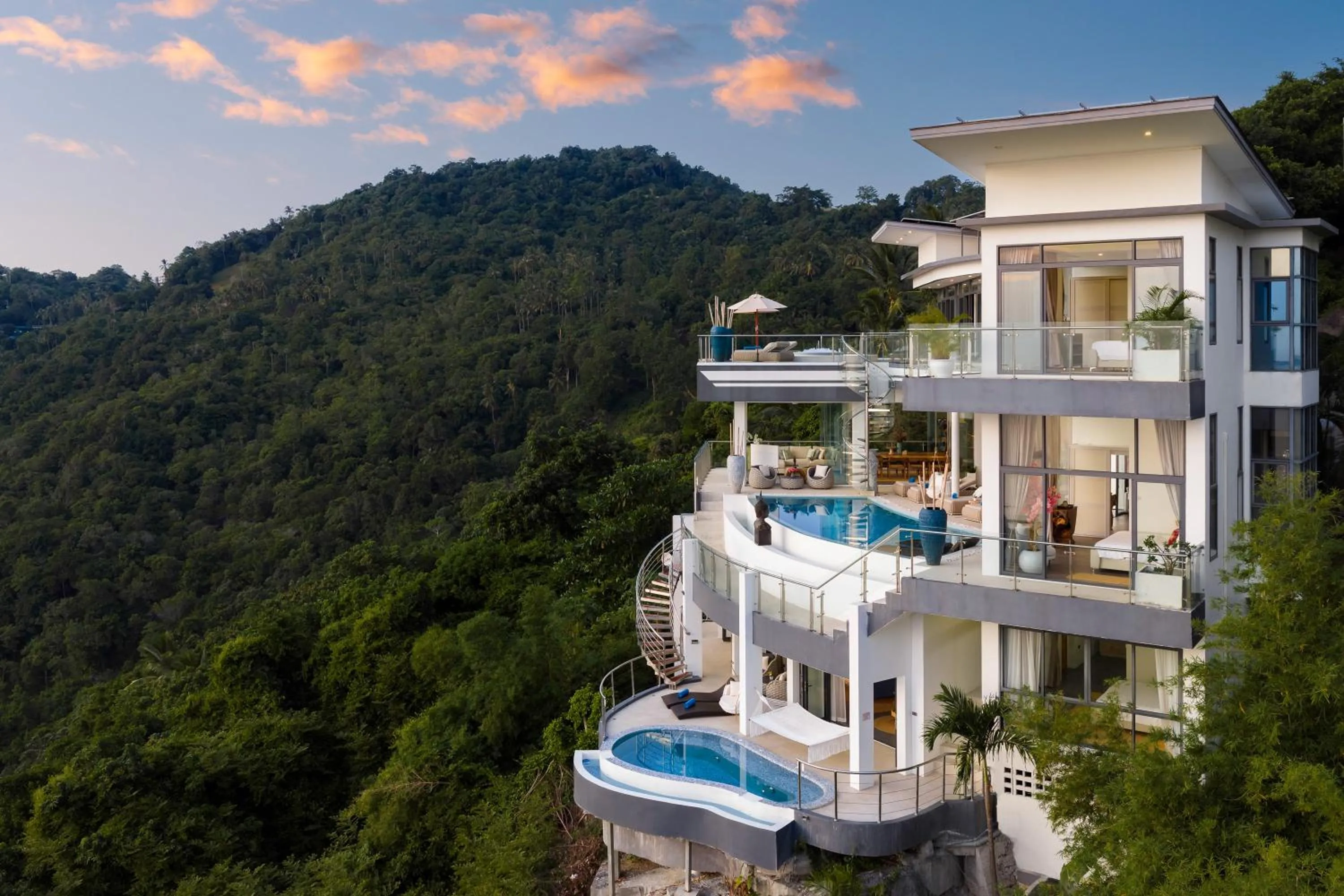 Villa Seawadee - luxurious, award-winning design Villa with amazing panoramic seaview