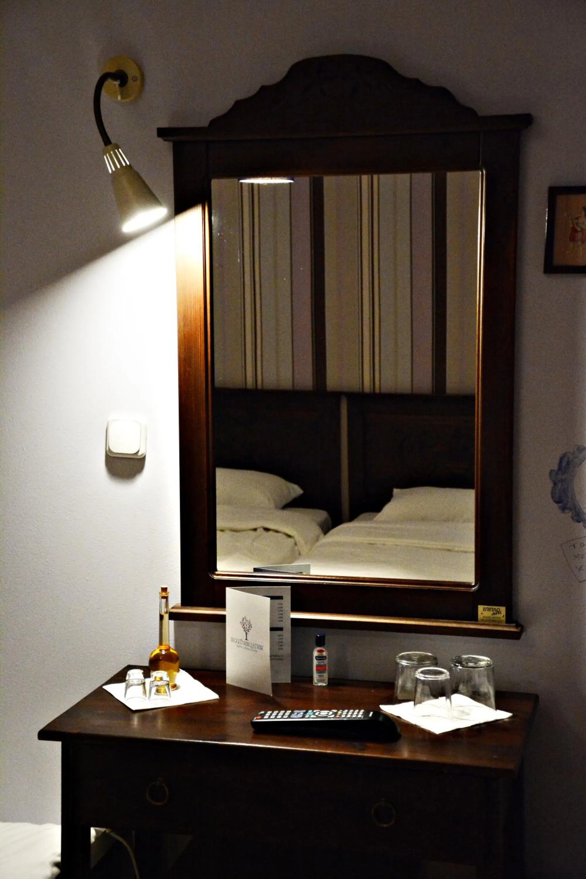 Bedroom, Bed in Guesthouse Vissinokipos - Biker Friendly - Motorradhotel