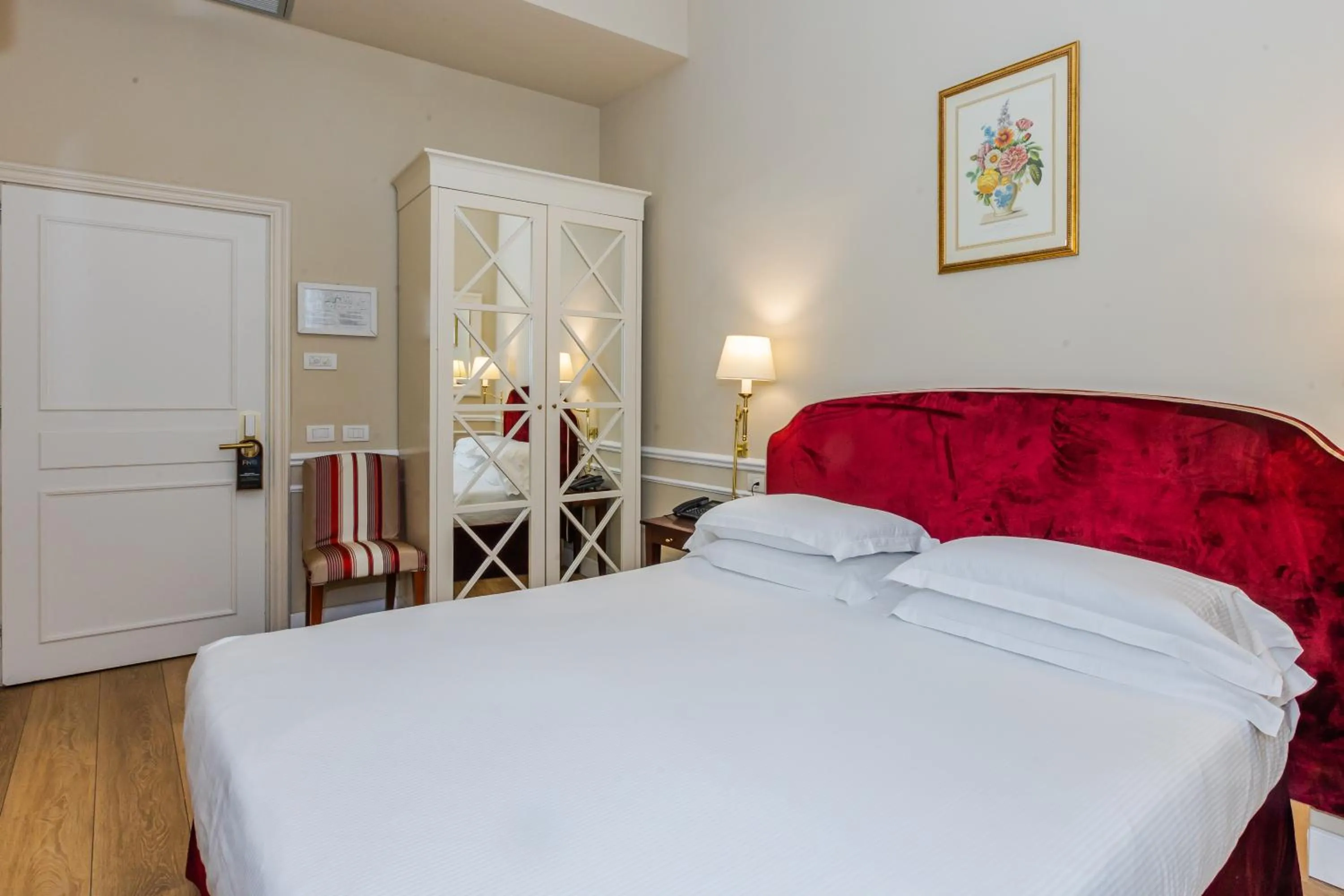 Bedroom, Bed in FH55 Hotel Calzaiuoli
