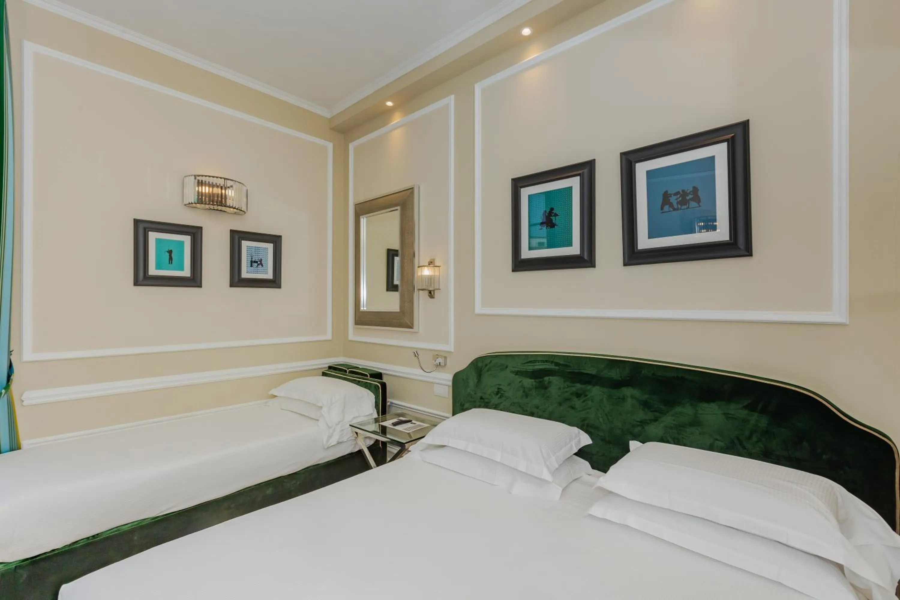 Bedroom, Bed in FH55 Hotel Calzaiuoli