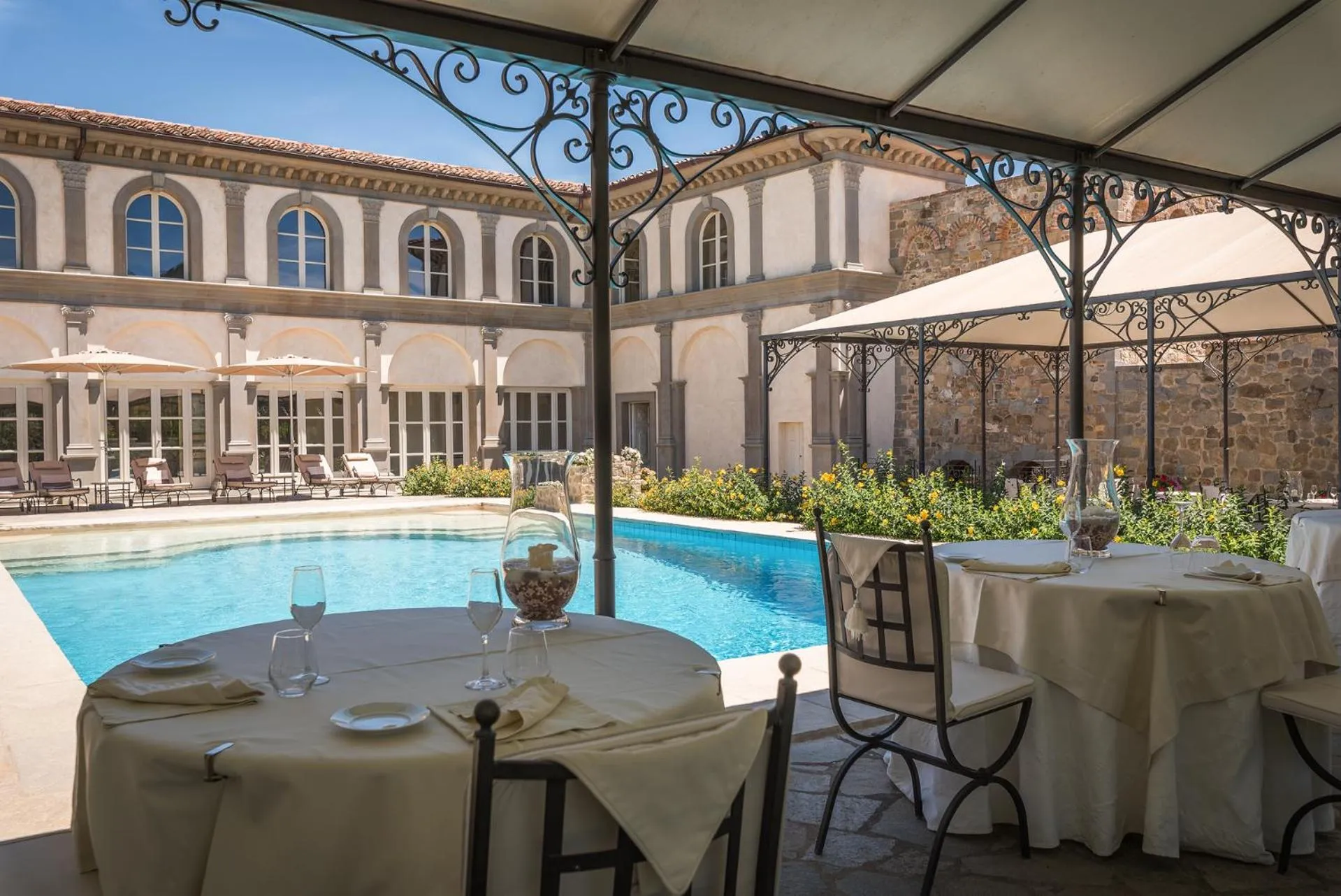 Restaurant/places to eat in Relais La Corte dei Papi