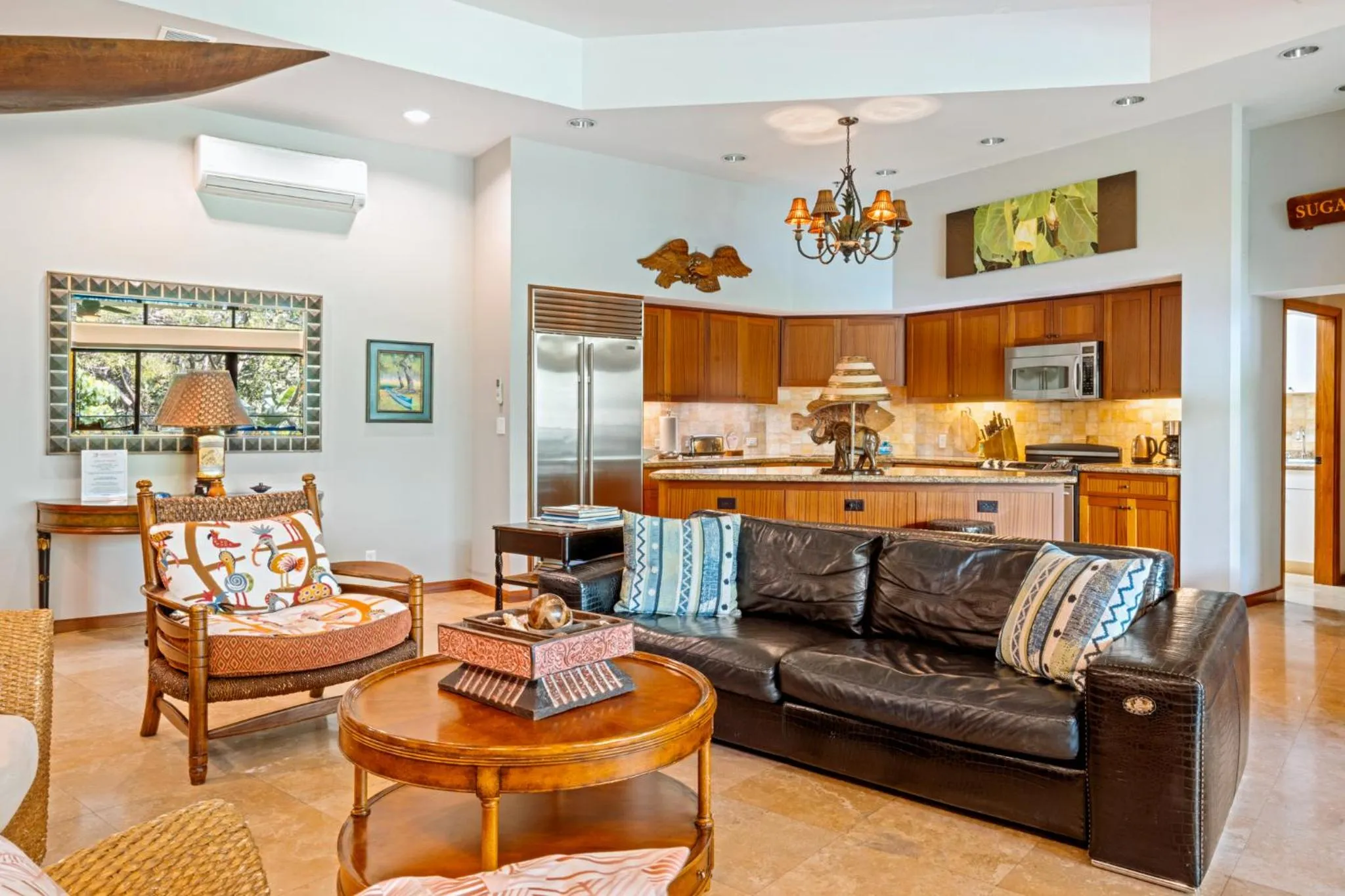 Seating area in Luana Waikiki Hotel & Suites