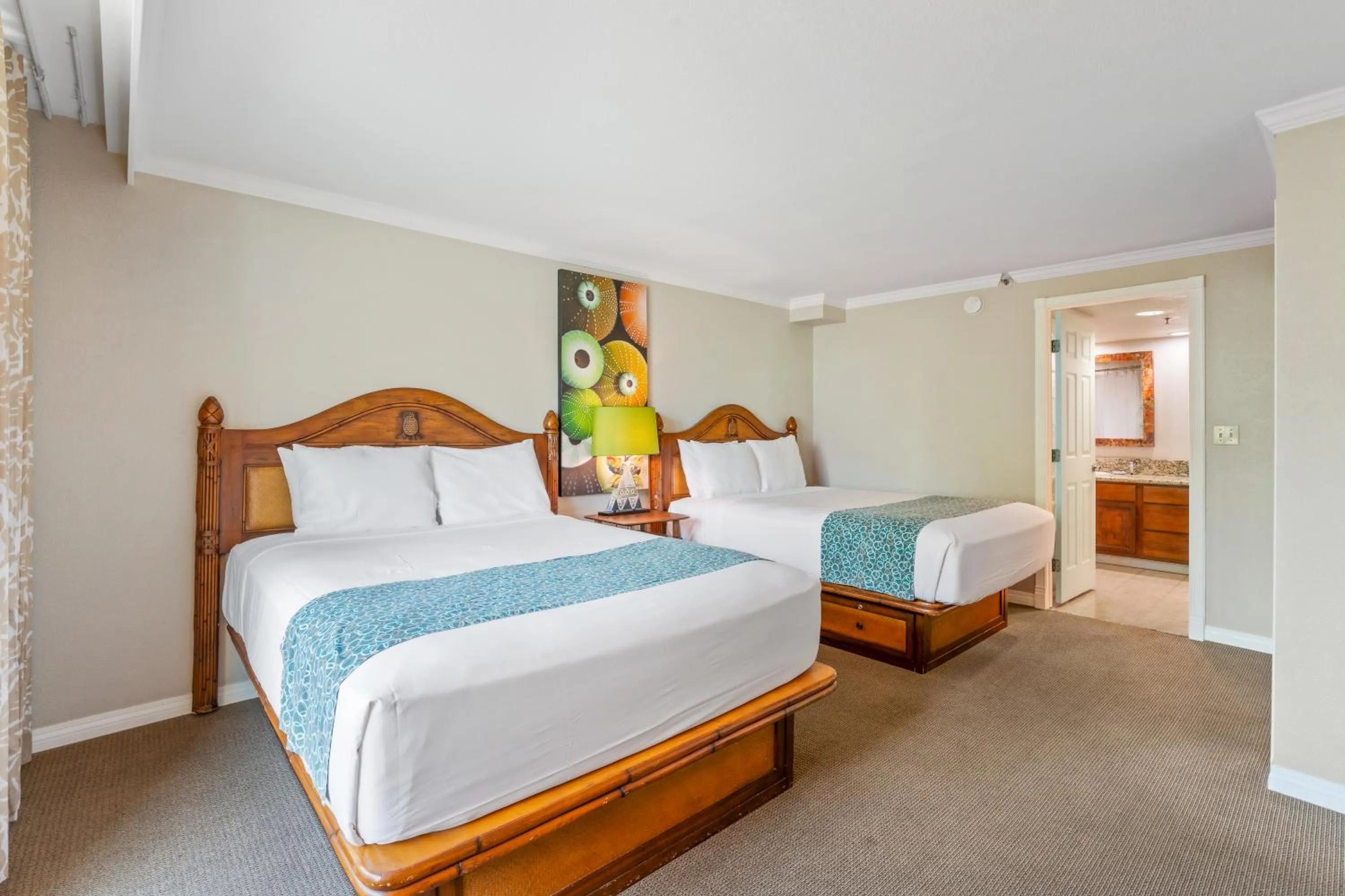 Bedroom, Bed in Luana Waikiki Hotel & Suites